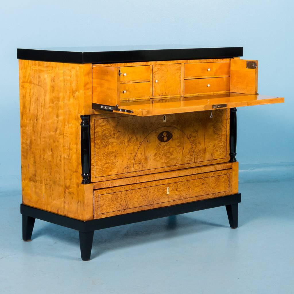 Antique Swedish Biedermeier Chest of Drawers with Pull Out Desk, circa 1840 In Good Condition In Round Top, TX