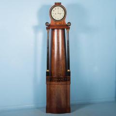Antike deutsche Biedermeier-Standuhr aus geflammtem Mahagoni aus dem 19. Jahrhundert