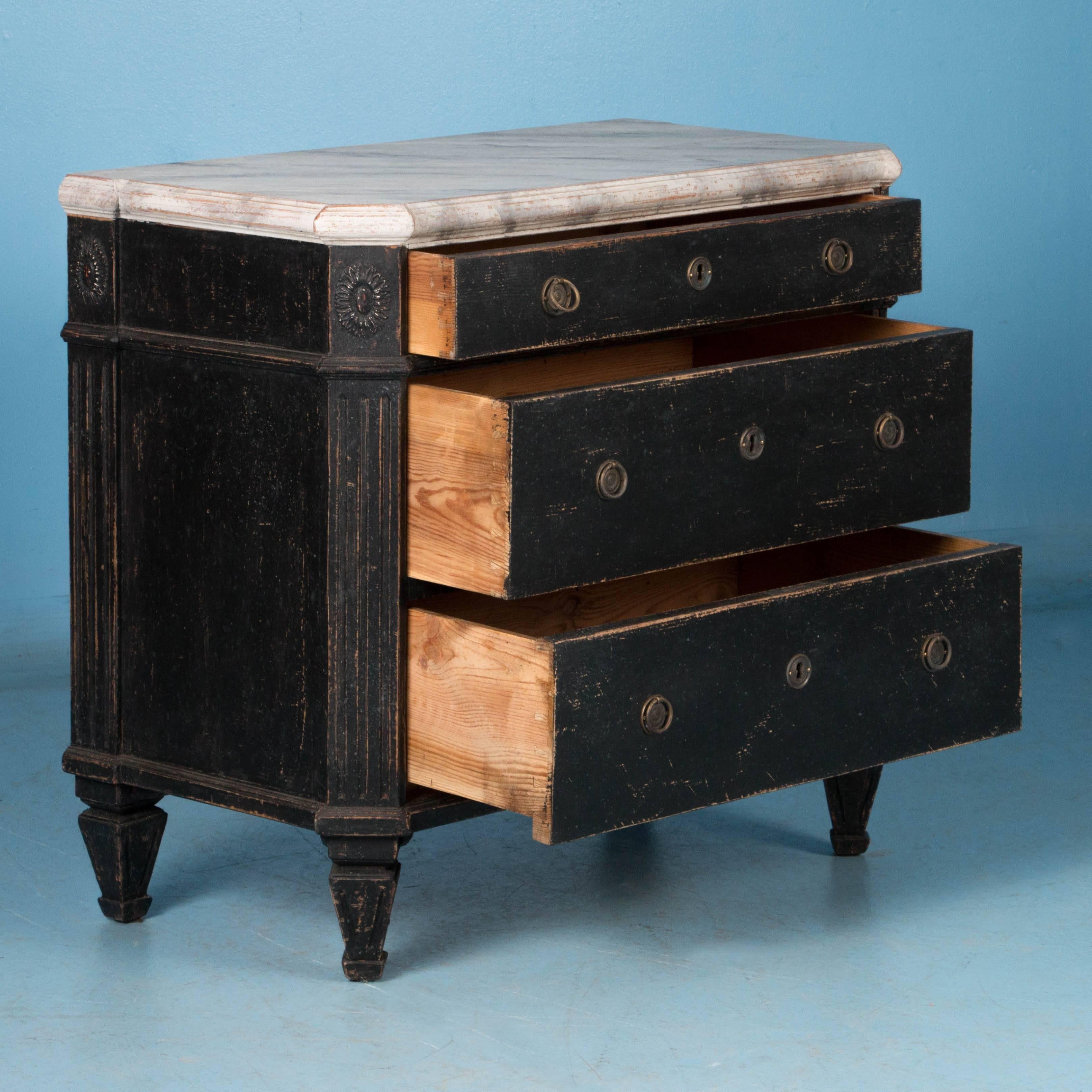 Pair of Small Antique 19th Century Swedish Black Chest of Drawers In Good Condition In Round Top, TX