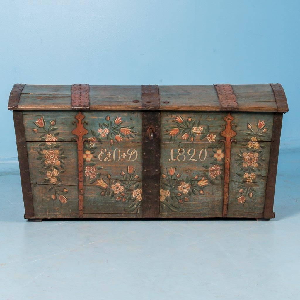 Antique 19th Century Swedish Trunk with Original Soft Blue Paint In Good Condition In Round Top, TX