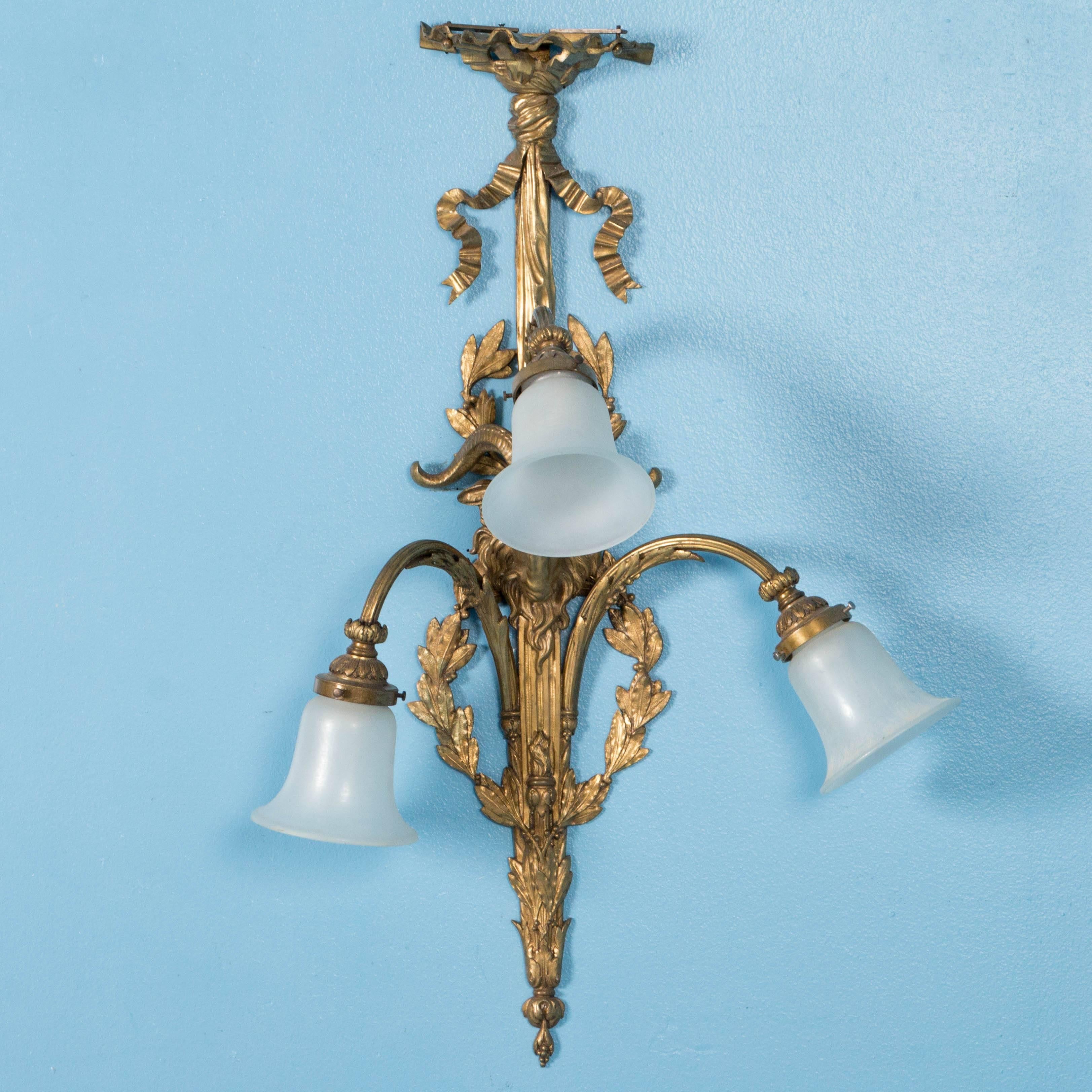 Pair of Large Antique 19th Century Victorian Brass Wall Sconces In Good Condition For Sale In Round Top, TX