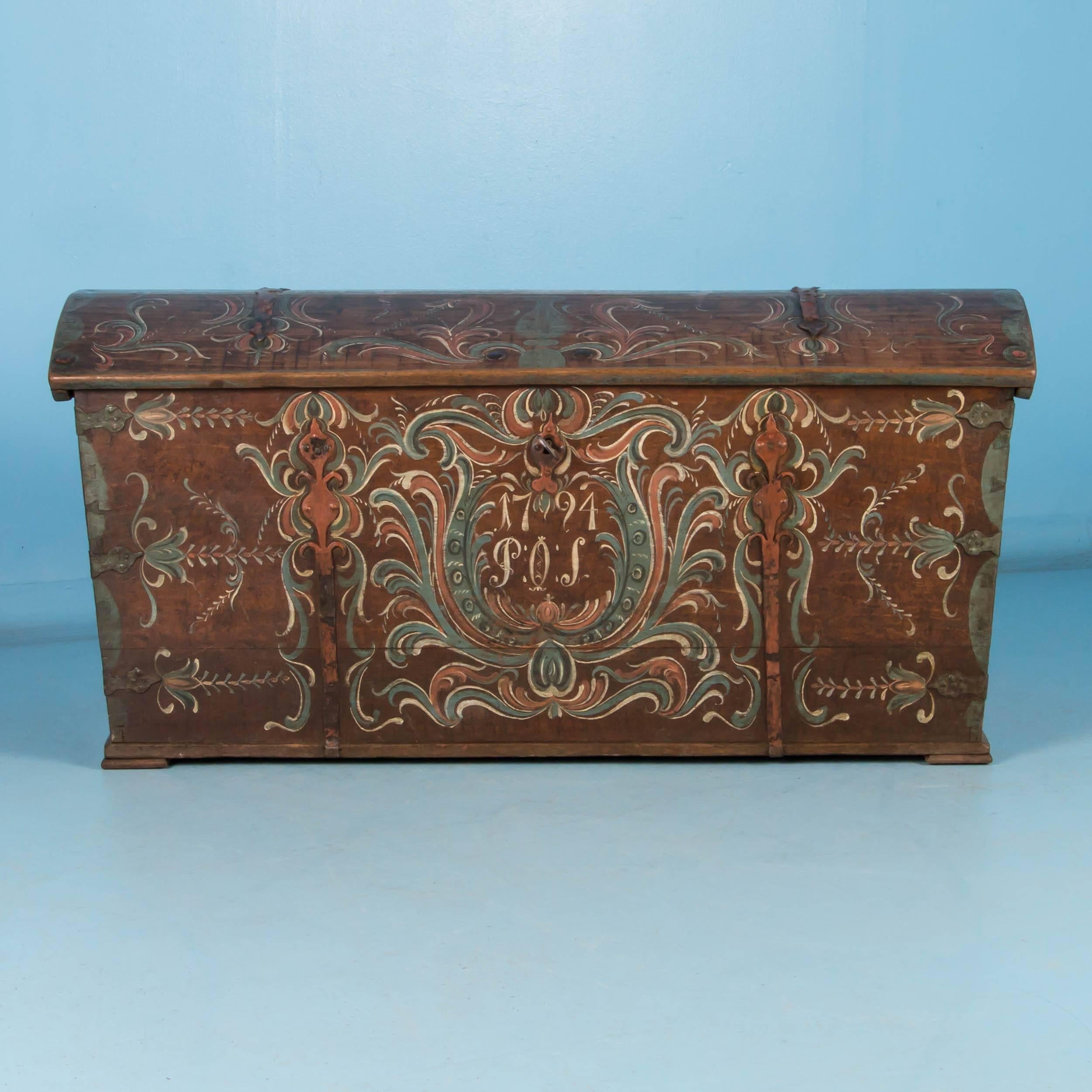 Antique 19th Century Swedish Dome Top Trunk with Original Paint In Good Condition In Round Top, TX