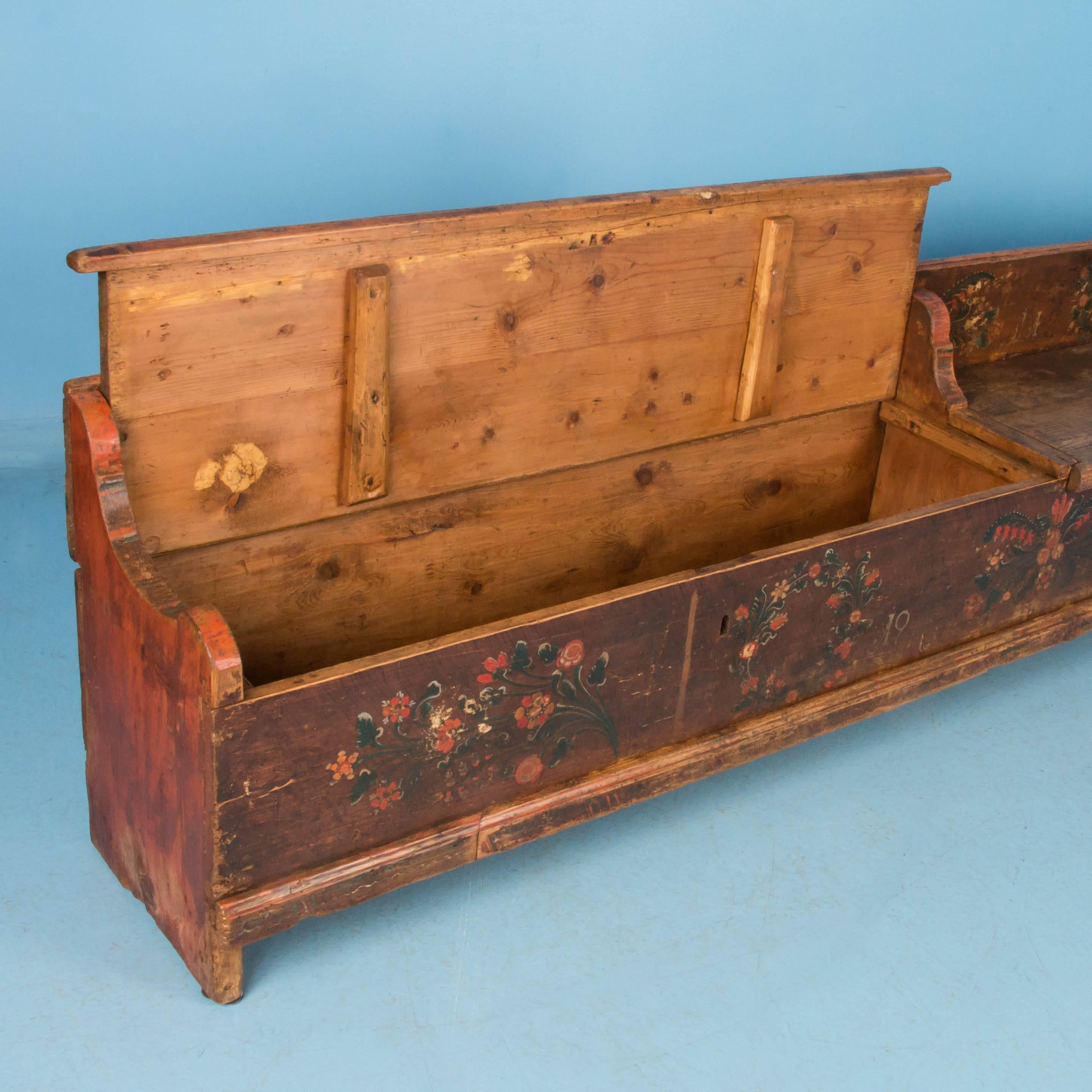 Antique 19th Century Hungarian Storage Bench with Original Folk Art Paint In Good Condition In Round Top, TX