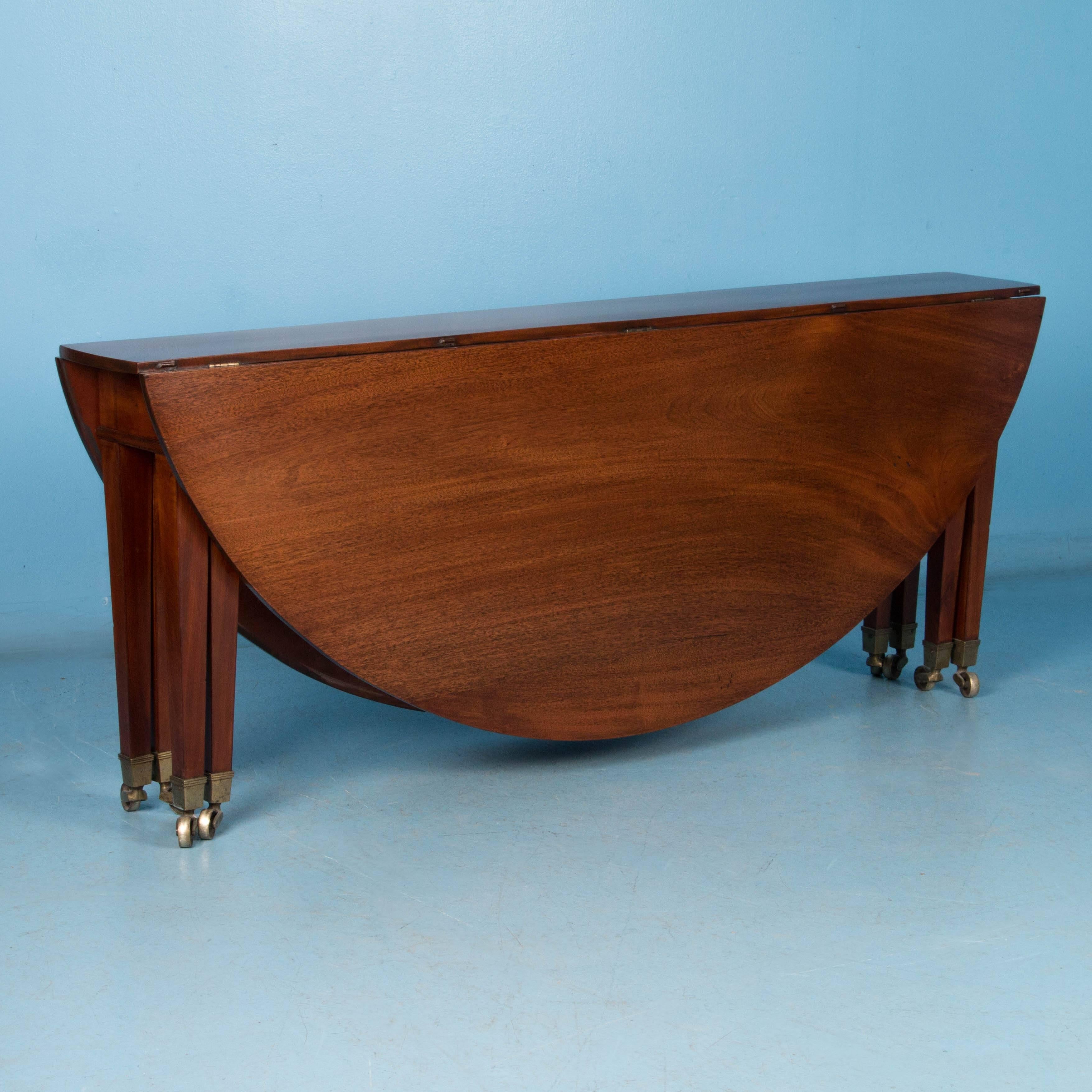 Large Antique Mahogany Drop Leaf Table, Also Serves as Console Table In Good Condition In Round Top, TX