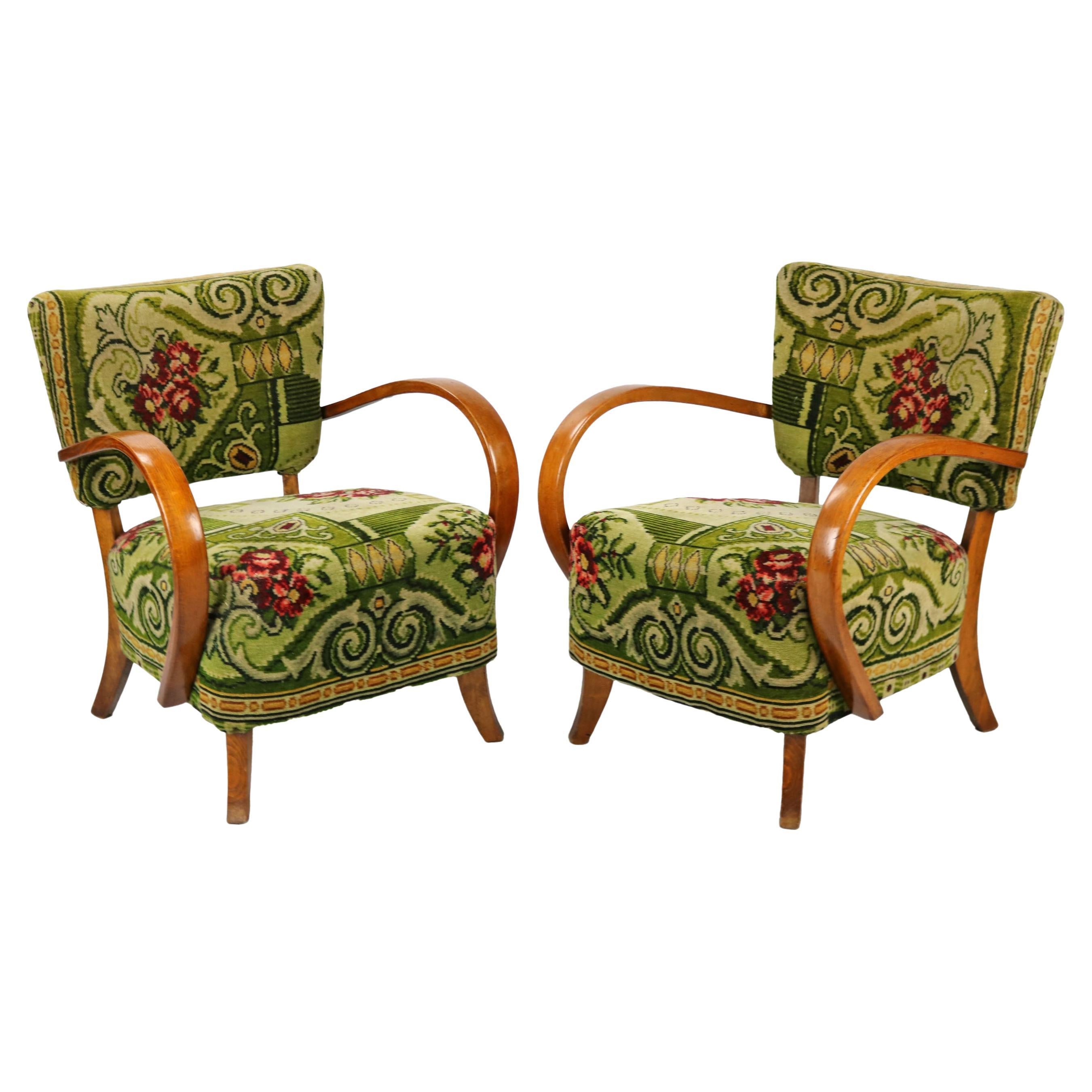 Fauteuil Art Déco H237 de Jindrich Halabala, tapisserie à motifs floraux en vente