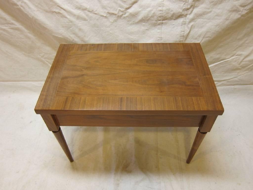 Pair of Robsjohn-Gibbings Side Tables In Excellent Condition In New York, NY