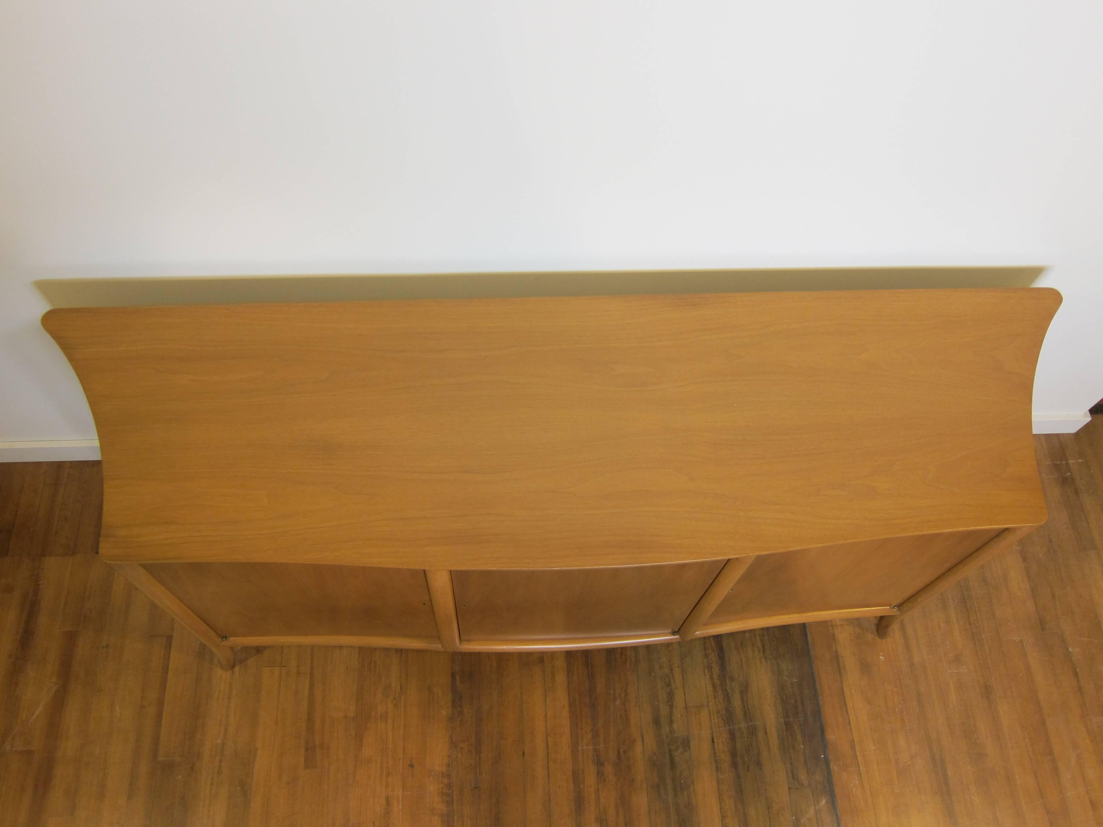 T.H. Robsjohn-Gibbings Credenza Sideboard In Excellent Condition In New York, NY
