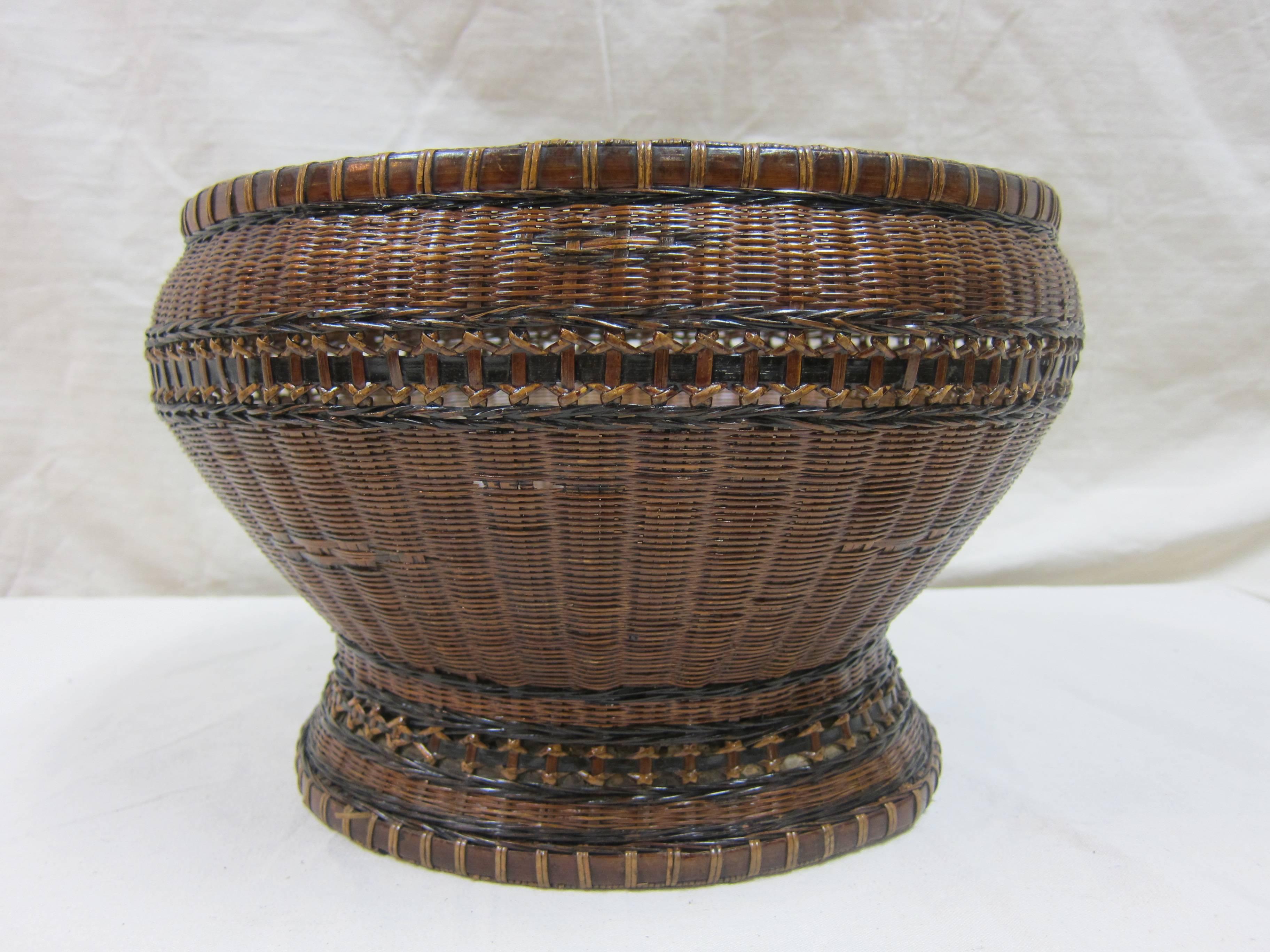Antique Basket Bowl.  Woven basketry bowl of rattan, reed and bamboo. Very good condition and very usable. Interesting Honeycomb pattern to inside base. Excellent for collection, display or every day use fruit and vegetables. 
Looks beautiful on a