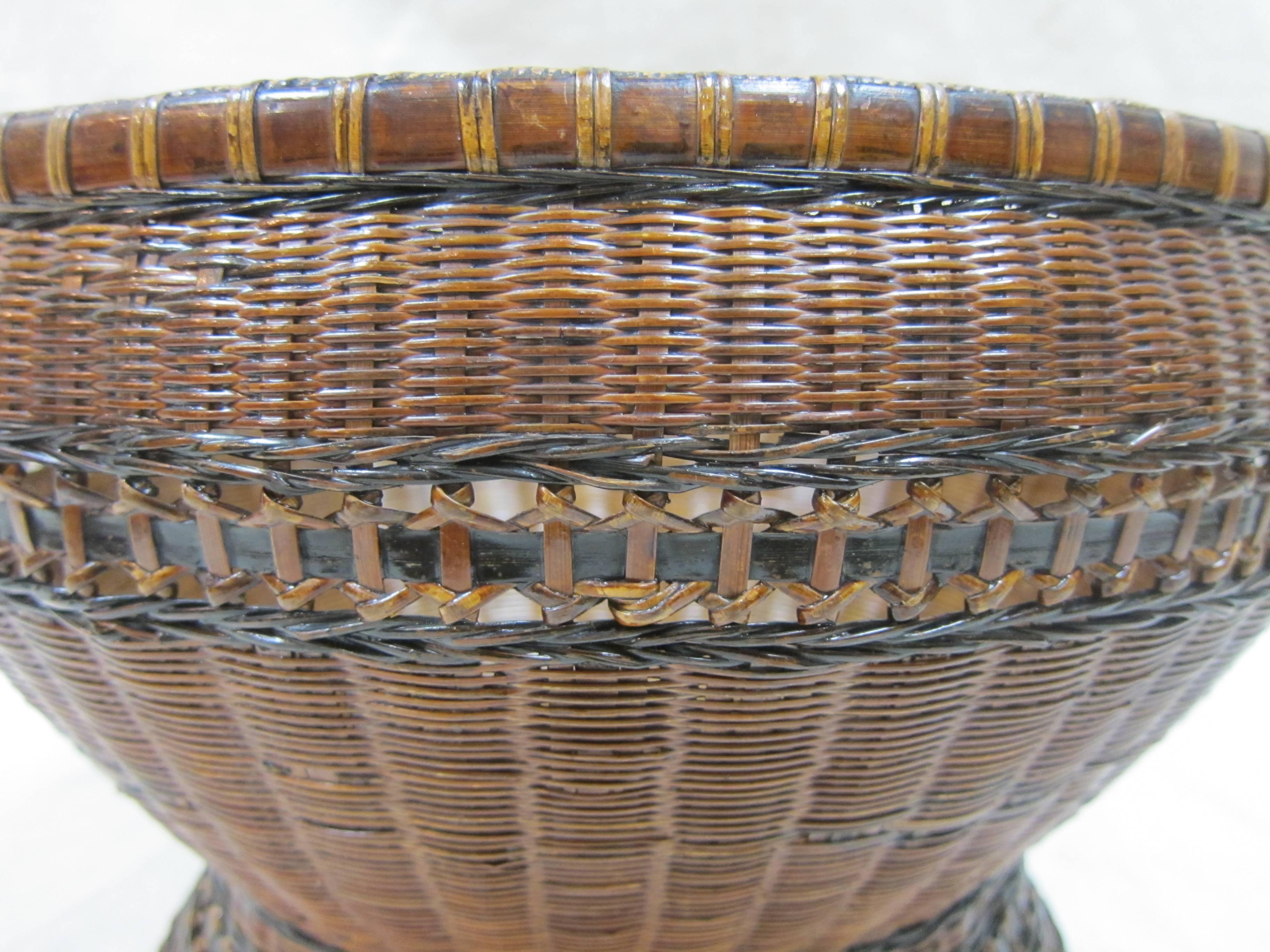 Antique Woven Basket Bowl In Excellent Condition In New York, NY