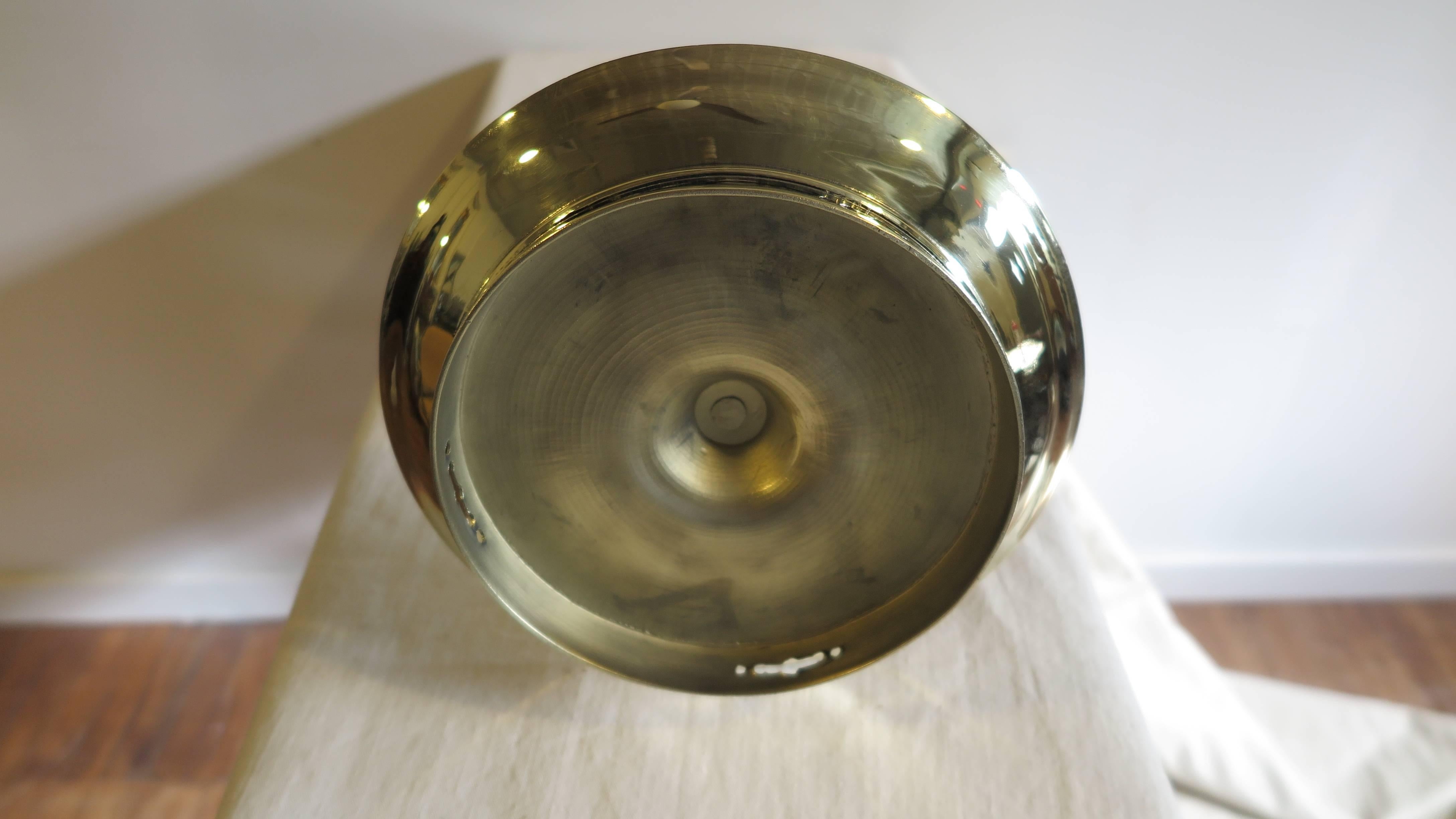 Mid-Century Brass Sculpture Dish  For Sale 1