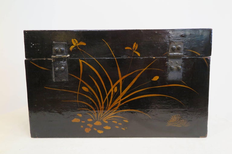 Lacquered Chinoiserie Gilt Painted Box