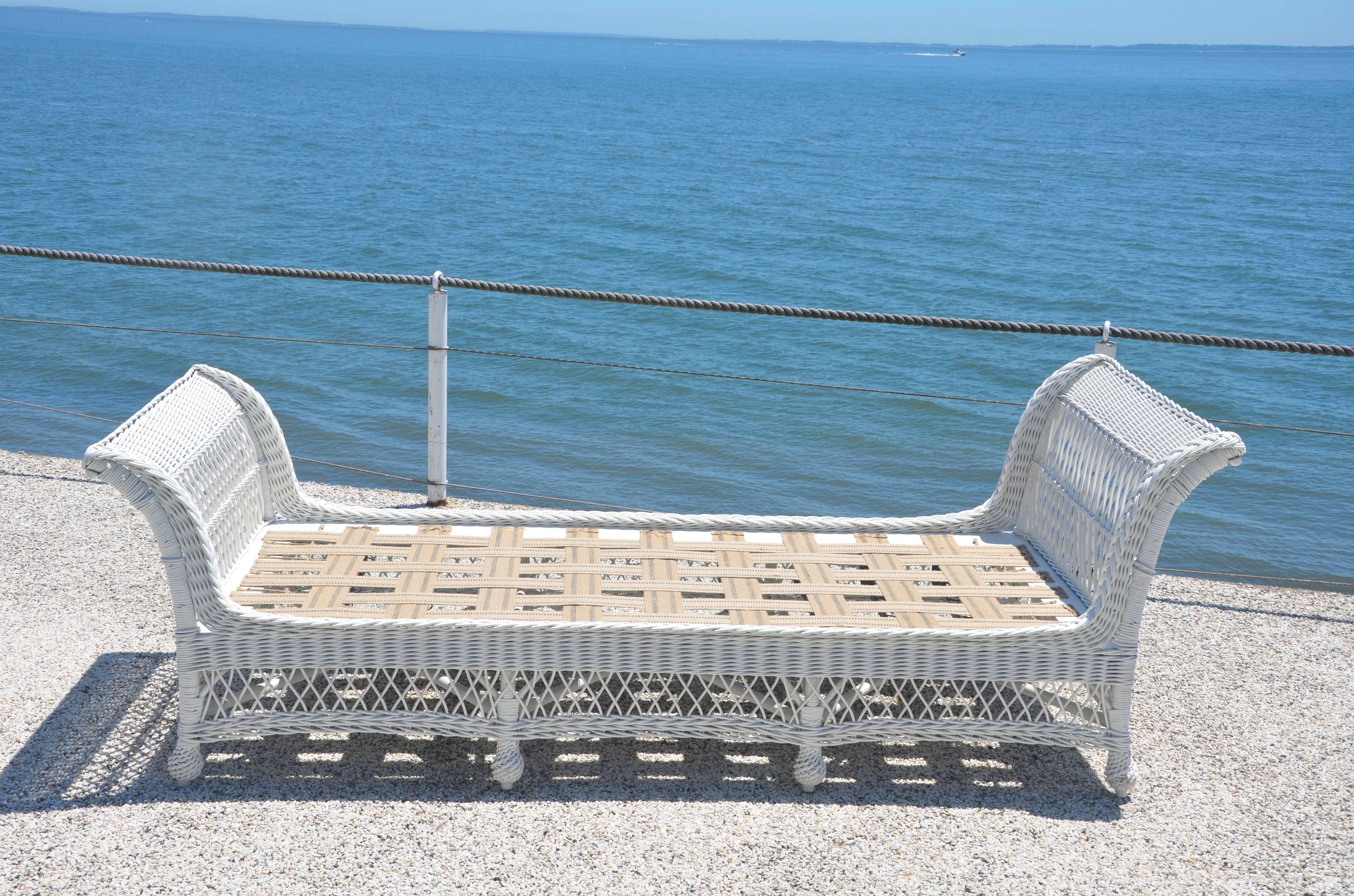 wicker beds for sale