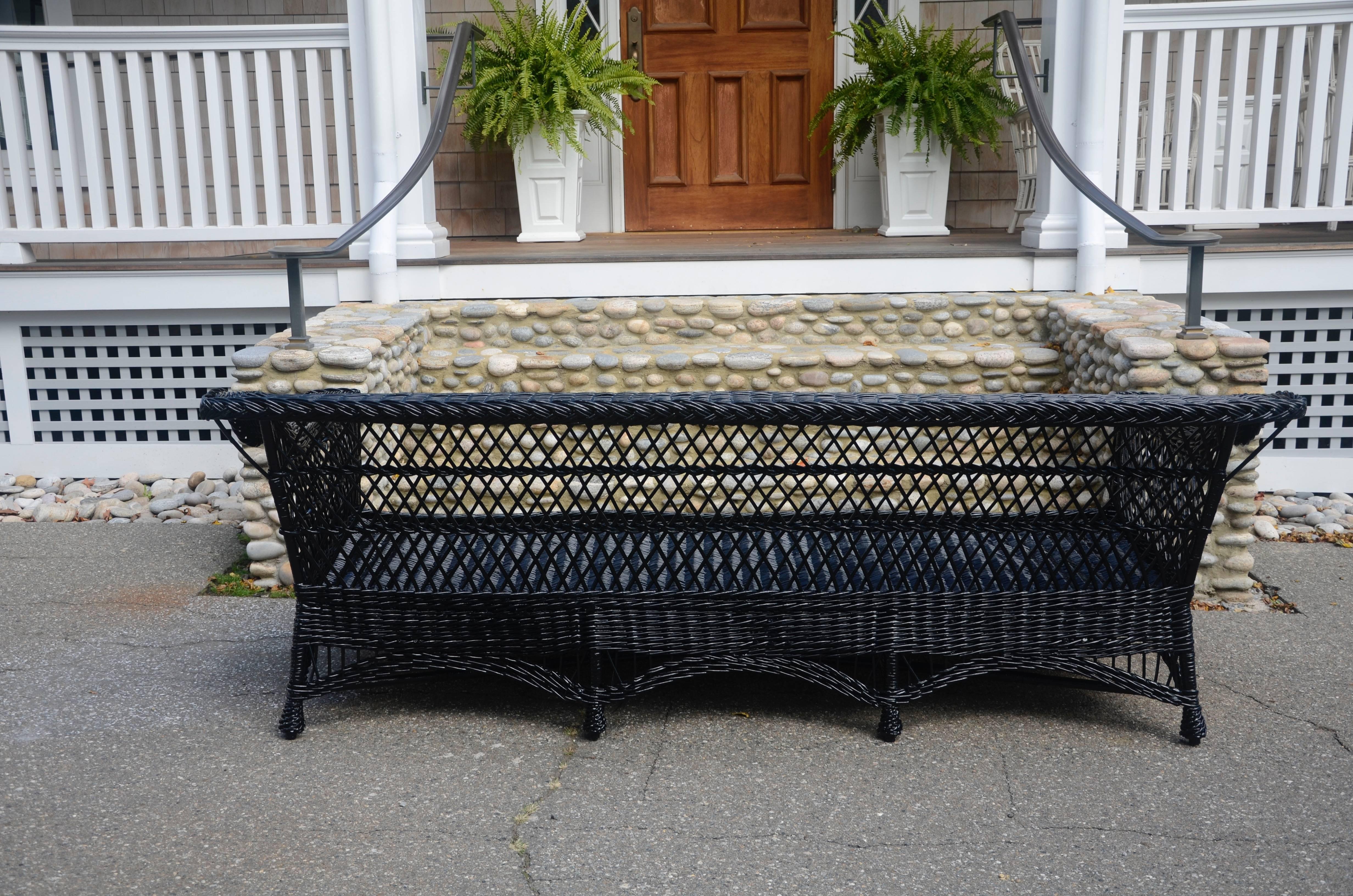 Antique Bar Harbor Willow Sofa In Excellent Condition In Old Saybrook, CT