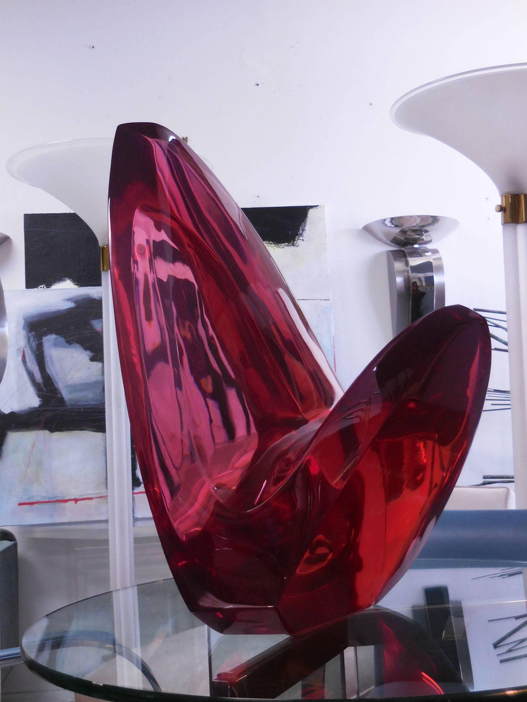 Bold modern abstract sculpture by Louis Von Koelnau. Stunning design that can be enjoyed from every angle. Done in 1986, number 16 of 24. Fully signed on bottom.