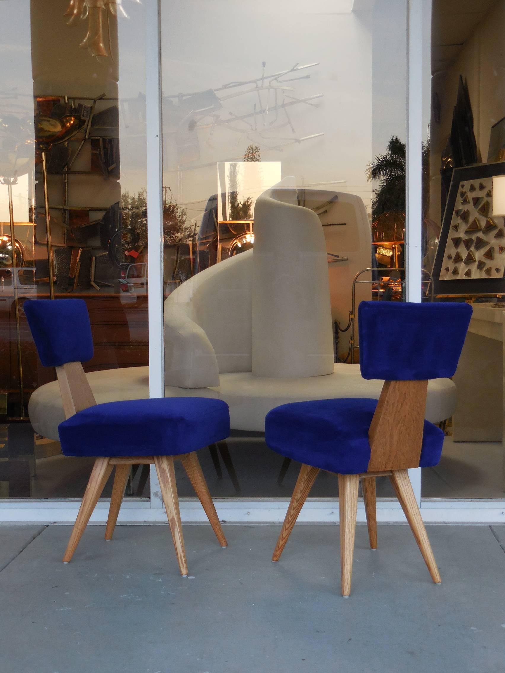 American Pair of Vladimir Kagan Chairs, 1950s