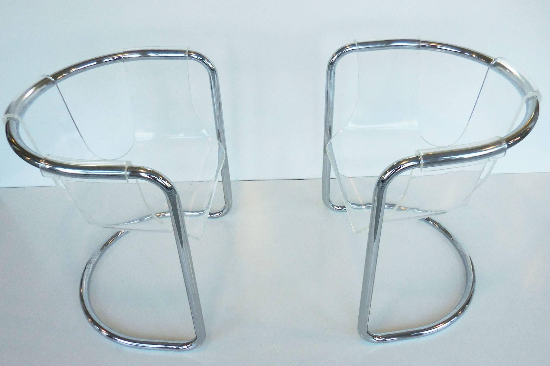 Fabio Lenci Lucite and Chrome Desk with Two Chairs 4