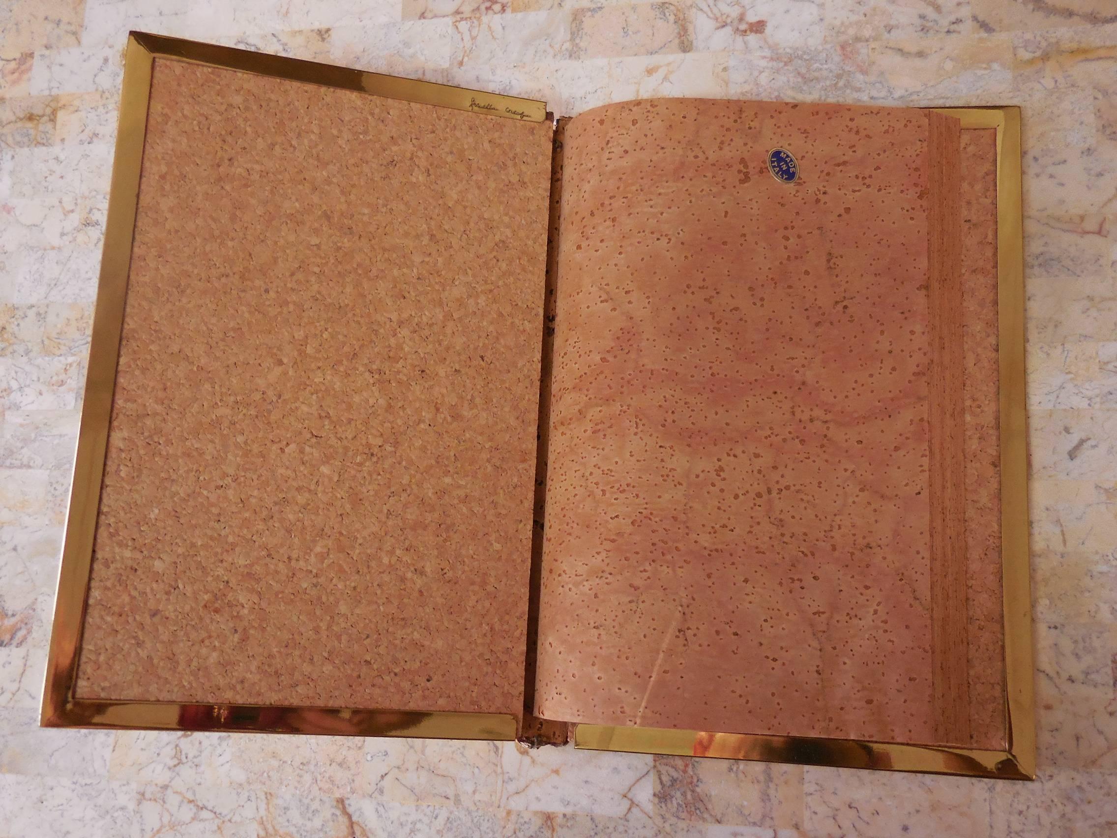 Rare carnet de notes Gabriella Crespi en liège et laiton en vente 1