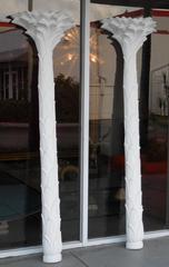 Sirmos Paar Gips Palmen Fackellampen:: Serge Roche Stil