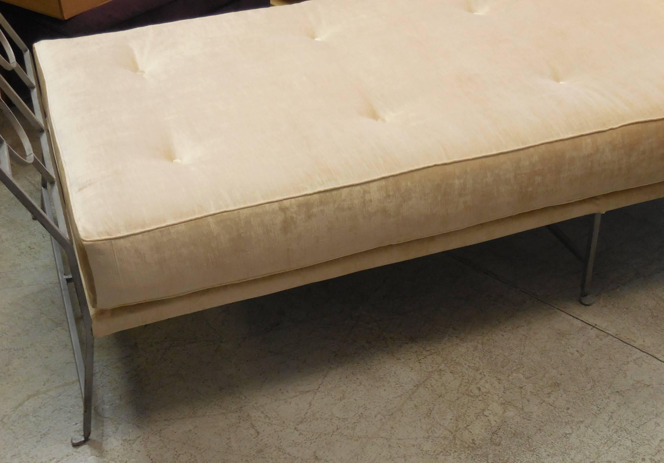 Tommi Parzinger Daybed 1
