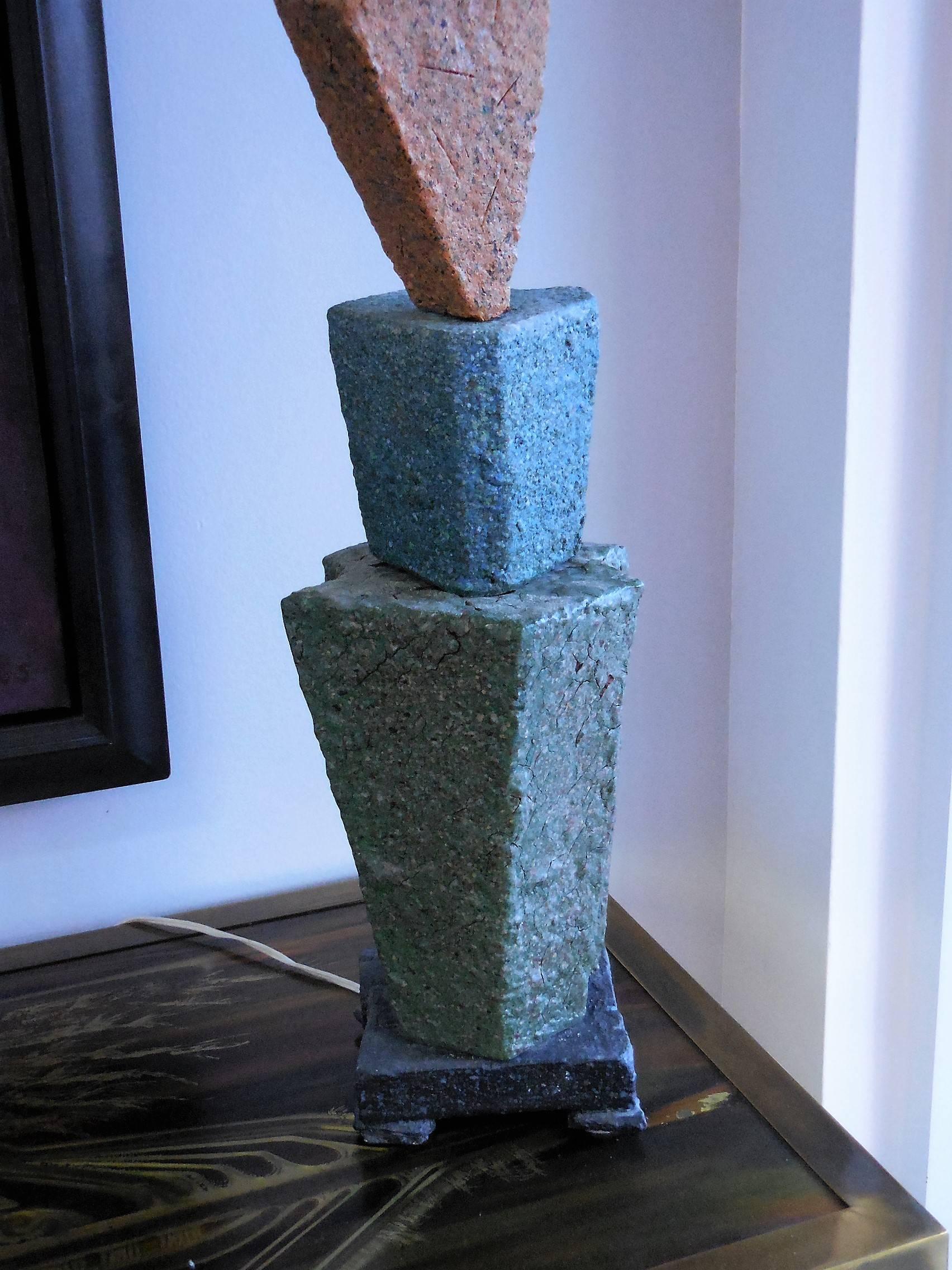 Skulpturale Studio Pottery-Tischlampe aus Keramik, 1980er Jahre (Ende des 20. Jahrhunderts) im Angebot