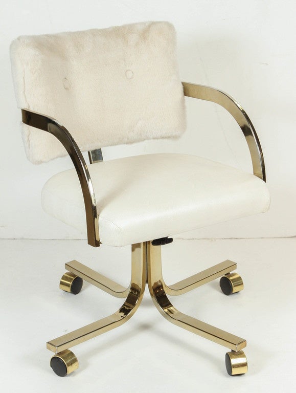 Contemporary White Swivel Vinyl and Faux Fur Chair on Wheels For Sale