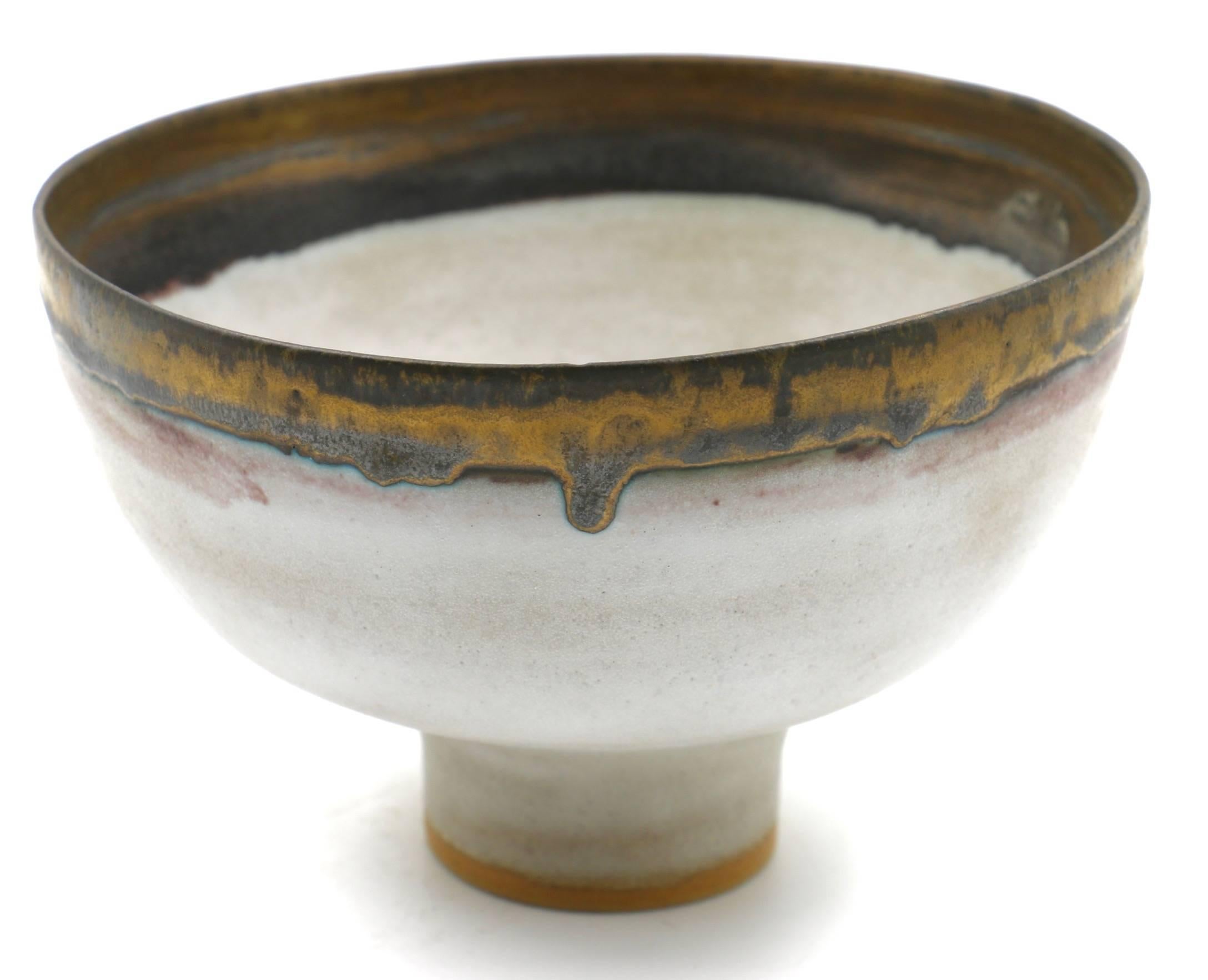 Lucie Rie White Bowl with Bronze Lip For Sale 2
