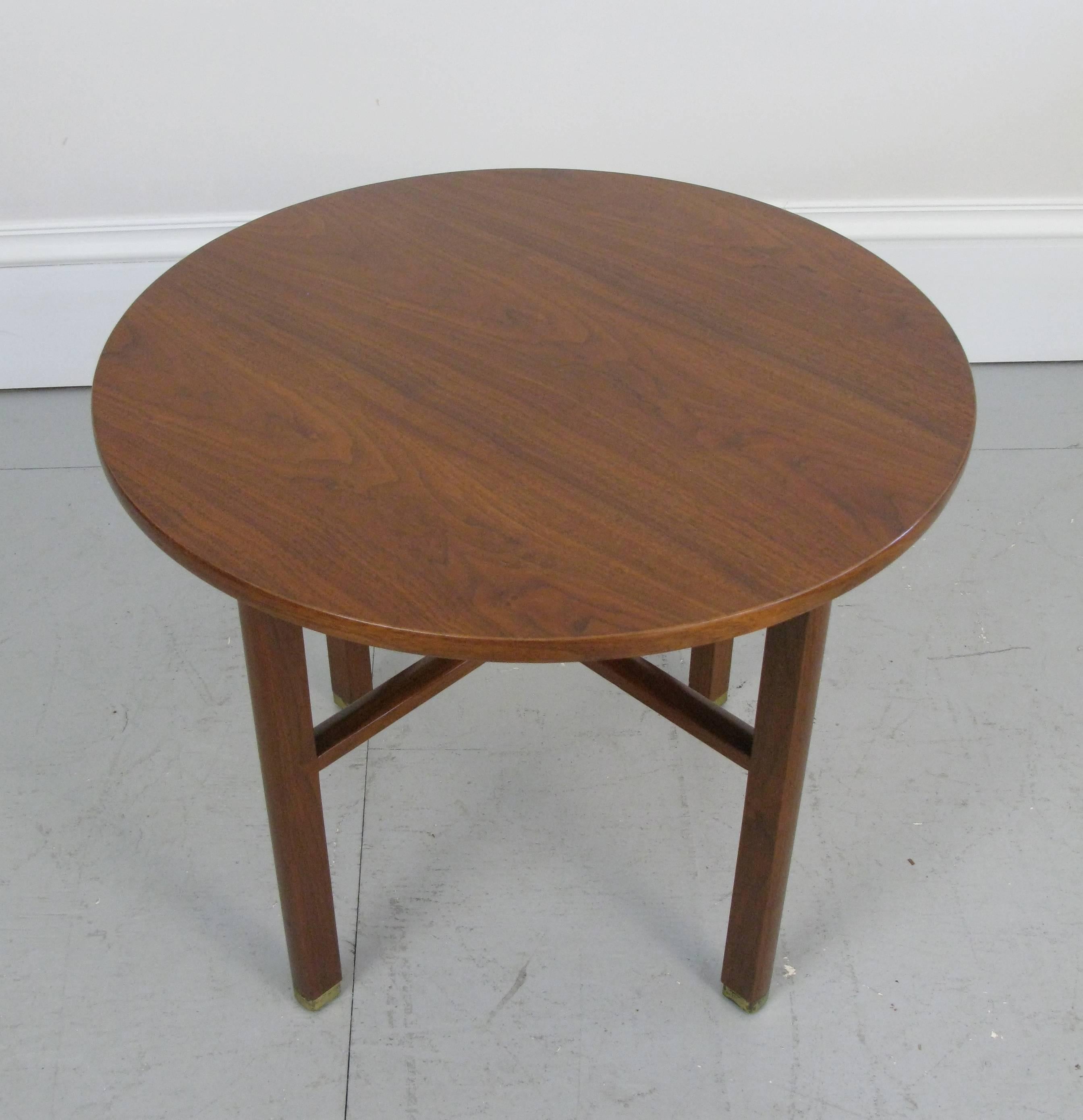 Two Mid-Century Walnut End Tables by Edward Wormley for Dunbar In Excellent Condition In Hudson, NY