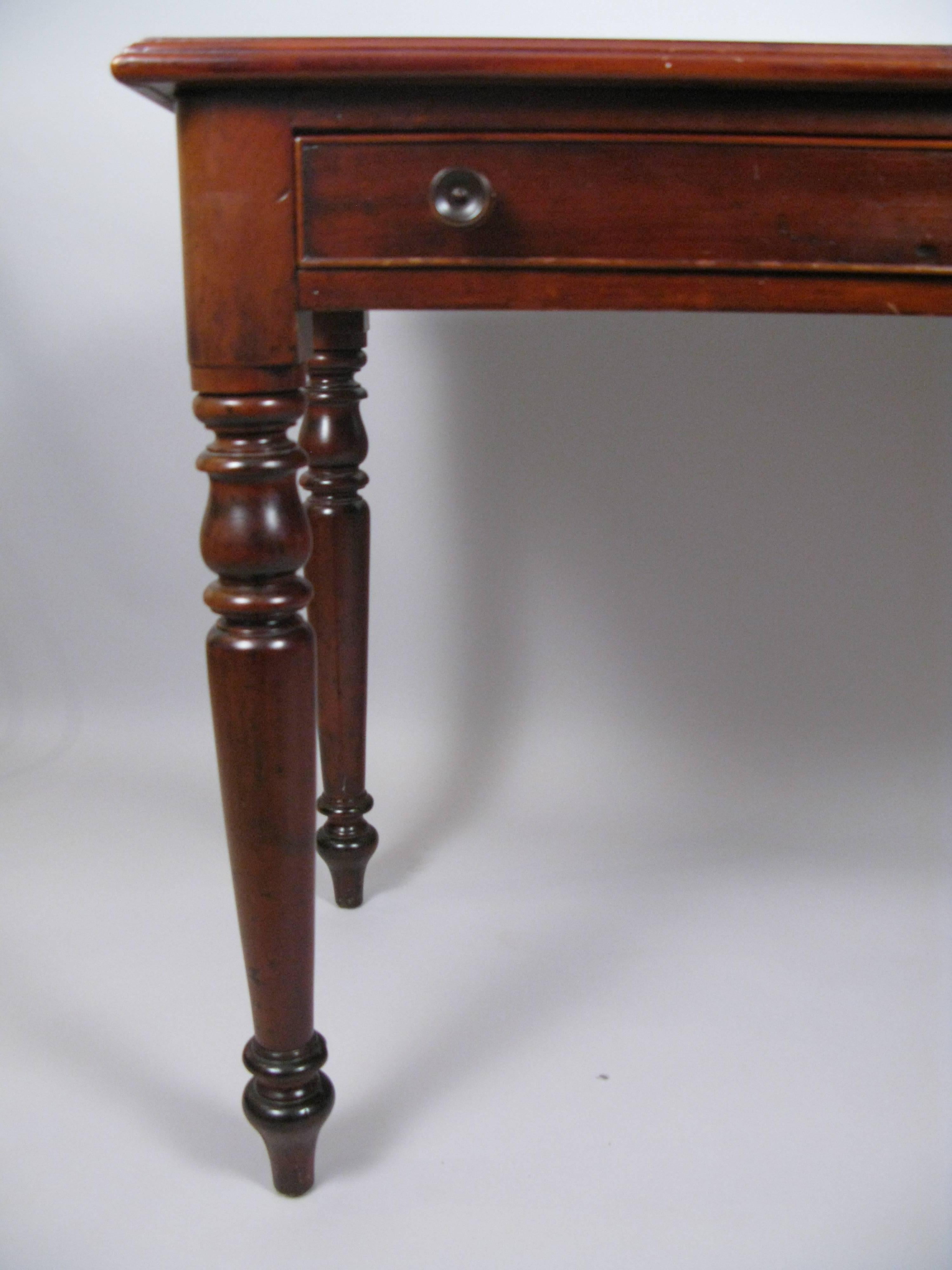 Woodwork 19th Century English Mahogany and Leather Top Writing Desk