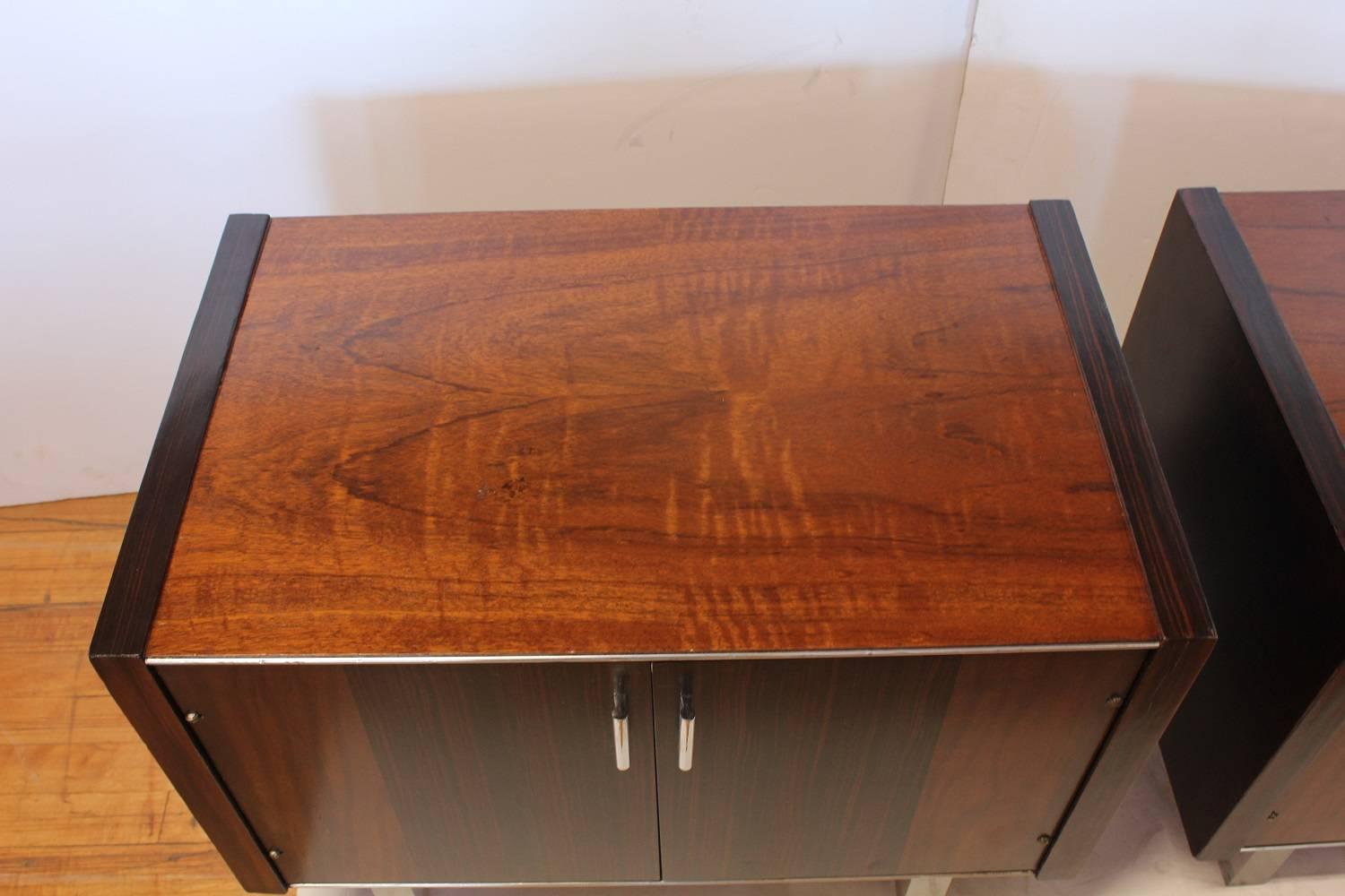 Mid-Century Modern Stylish Midcentury Rosewood and Lucite End Tables, Side Tables For Sale
