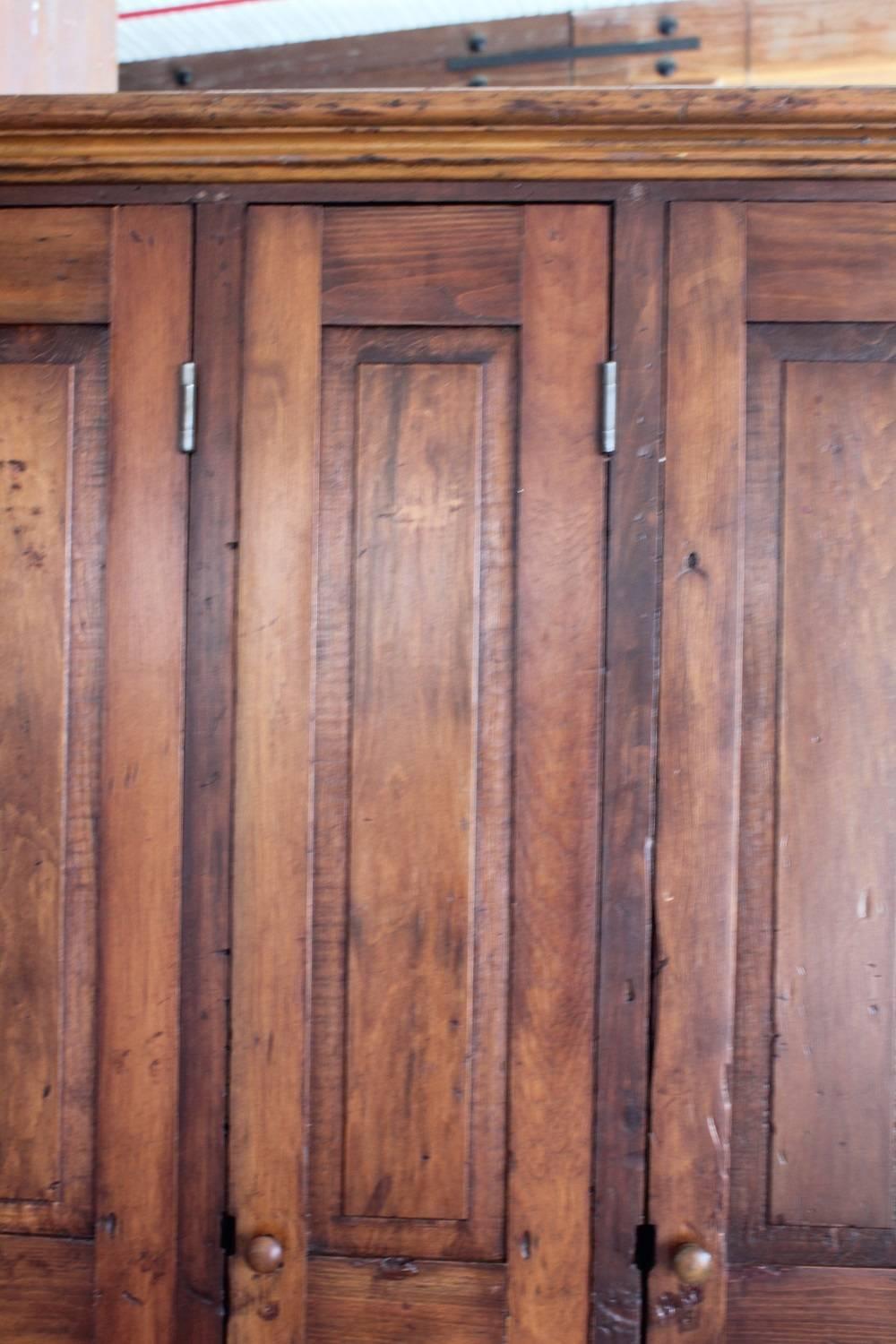 1900s American Yacht Four-Door Wood Lockers In Good Condition In Chicago, IL