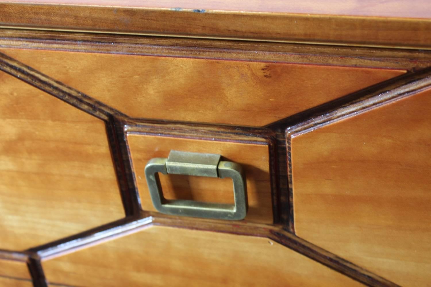 Stylish Mid-Century Dorothy Draper Viennese Collection Dresser.