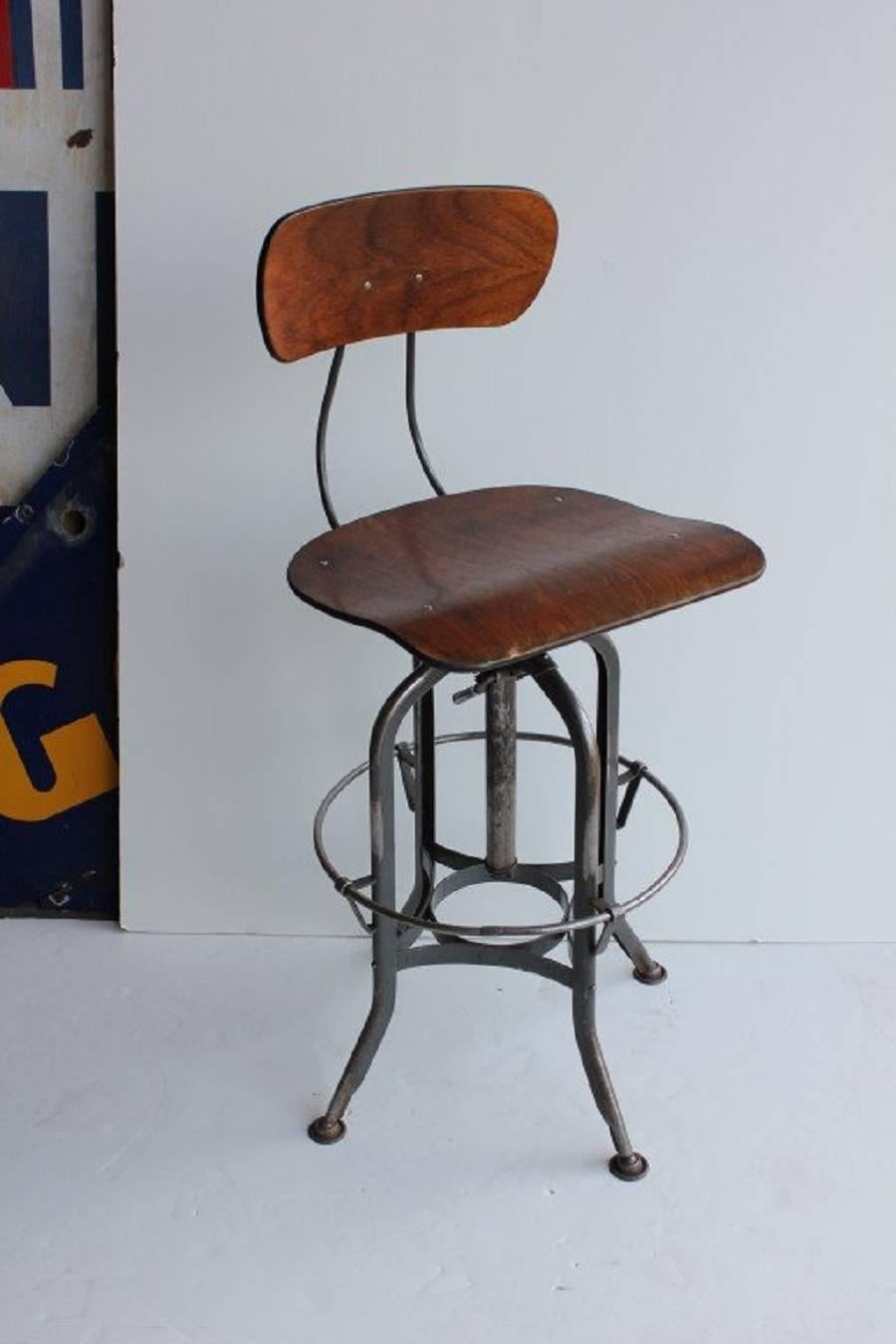 Vintage American Industrial Toledo swivel stool, more available. H seat adjustable from 25