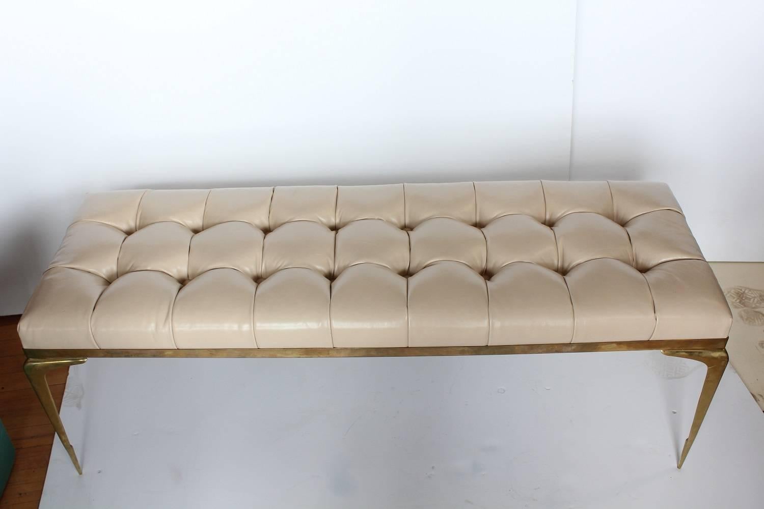 Midcentury Italian Gio Ponti Style Tufted Leather and Brass Bench In Excellent Condition In Chicago, IL