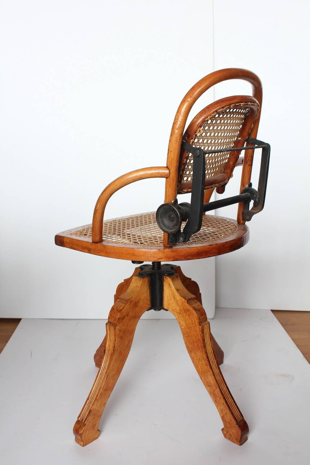 Rare Antique Swivel Desk Chair In Good Condition In Chicago, IL