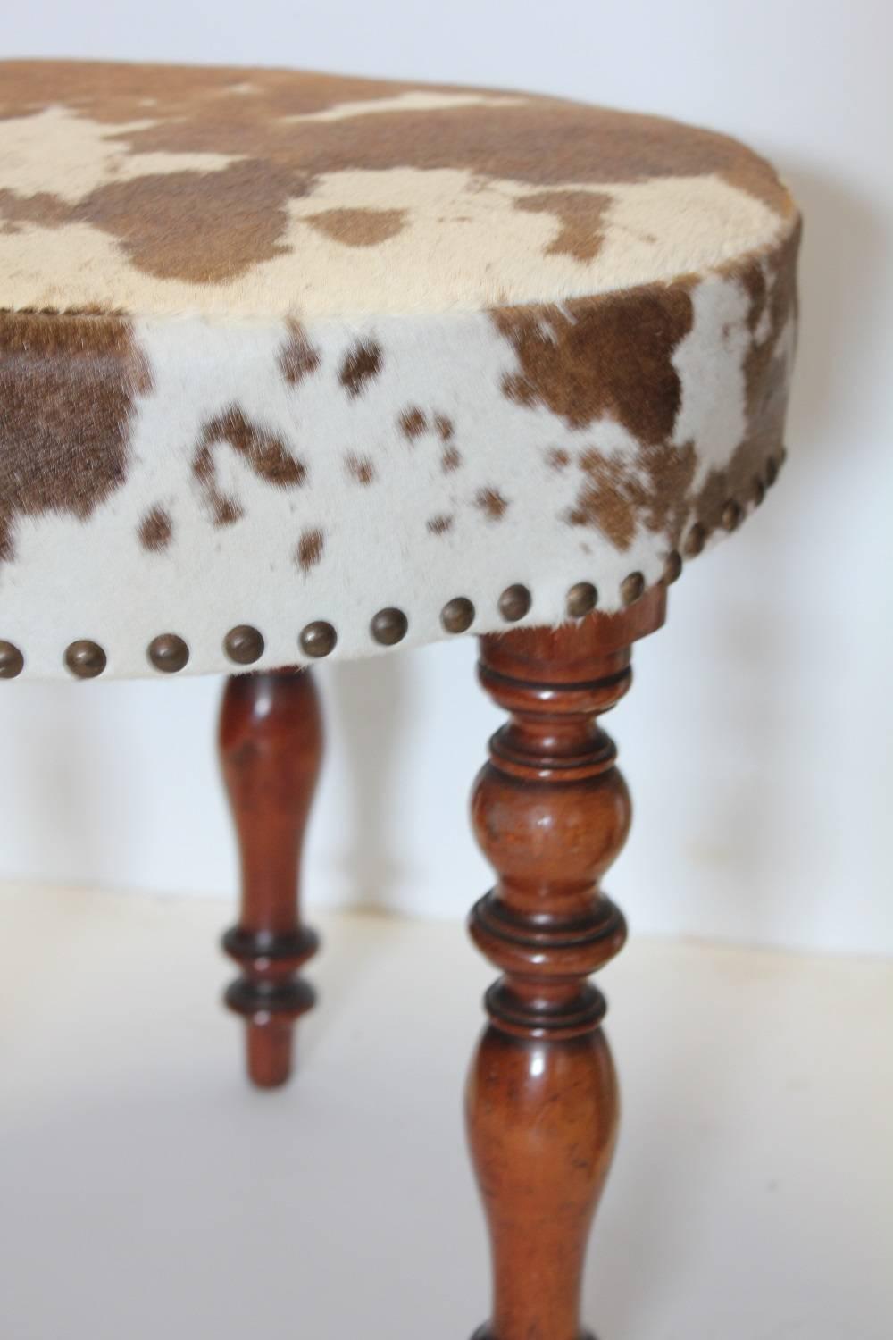 Antique English Cowhide and Wood Stools In Good Condition For Sale In Chicago, IL