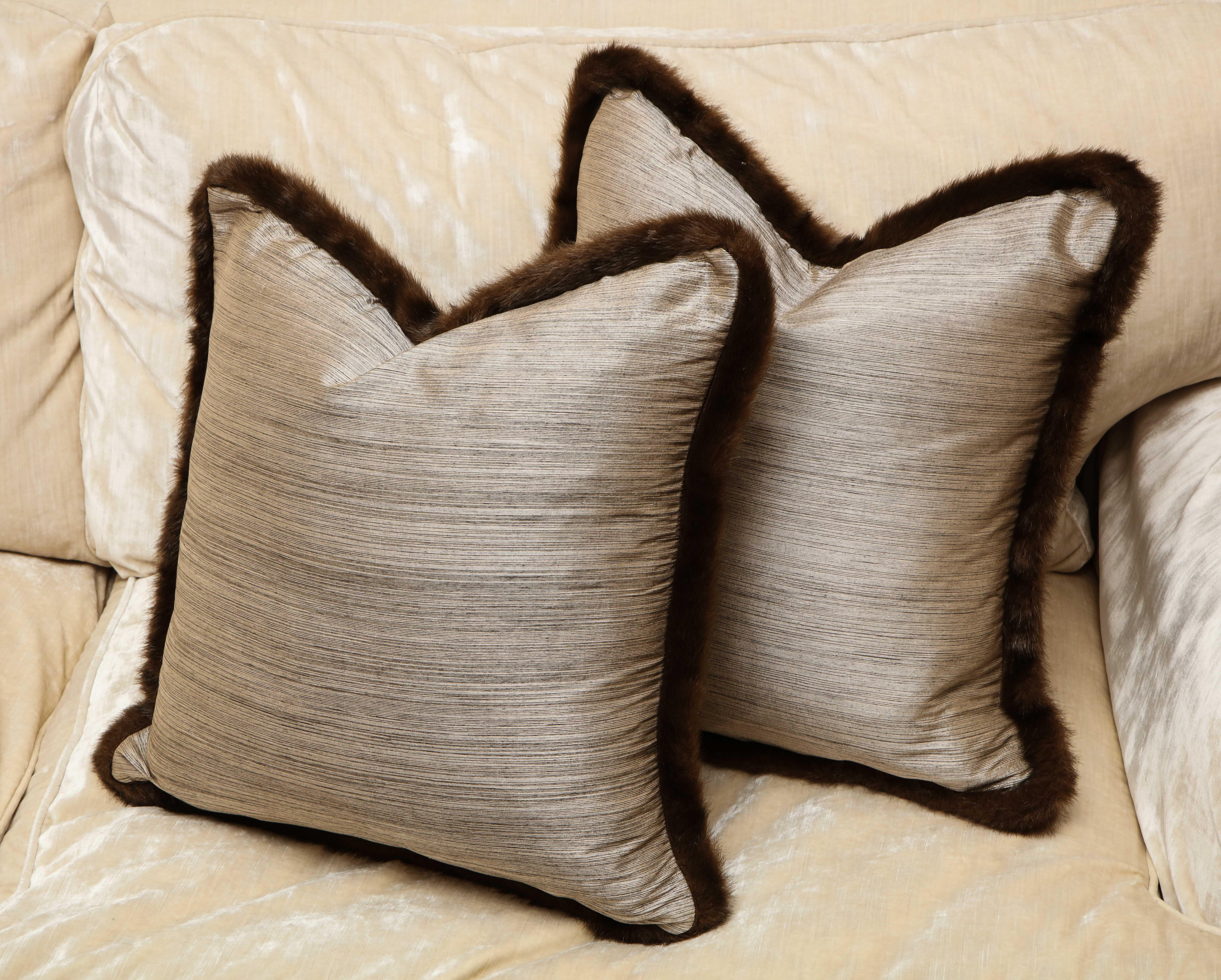Pair of Silver and Bronze Silk and Fur Anglo-Japanese Pillow In New Condition For Sale In New York, NY