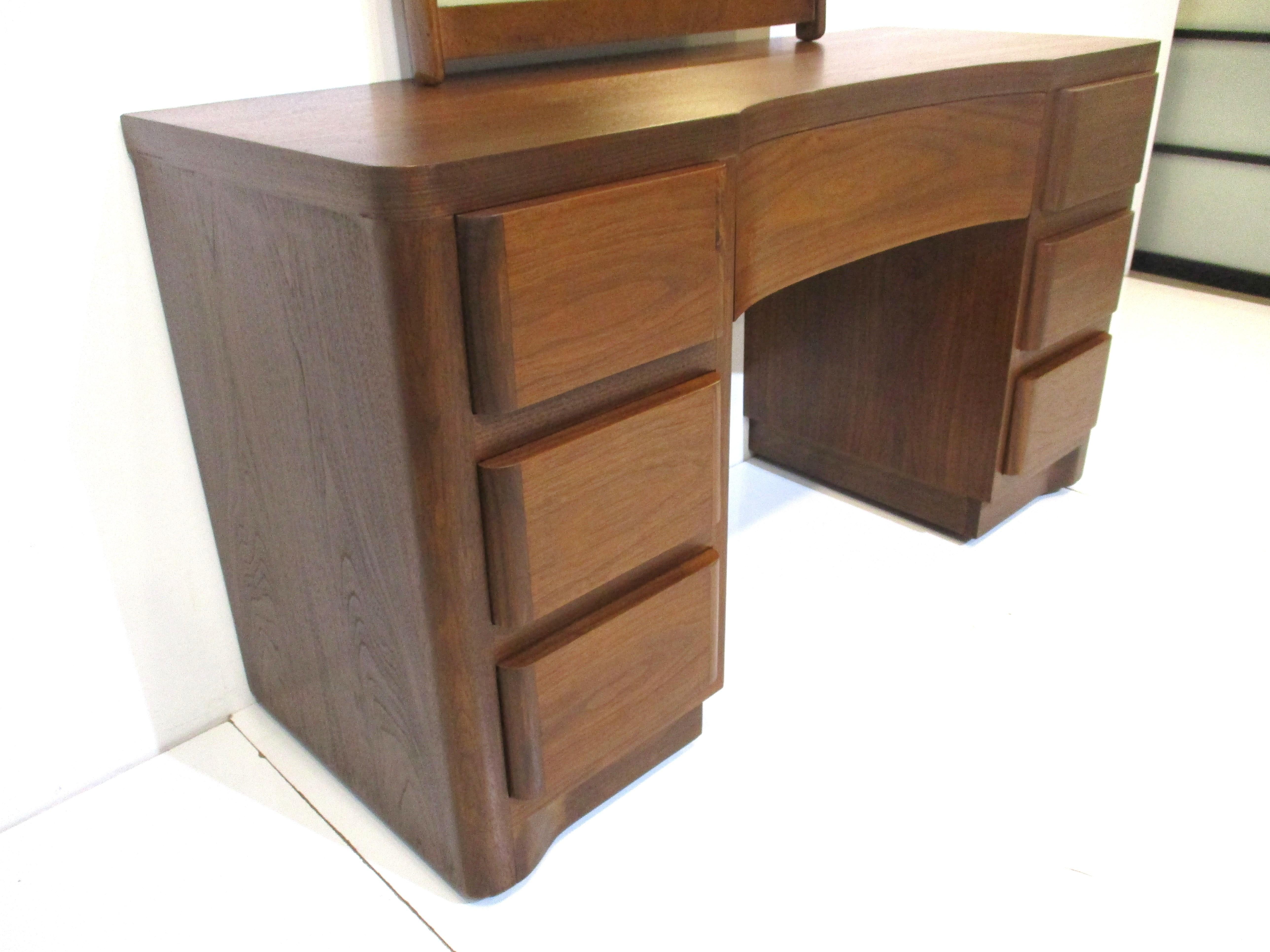 Midcentury Walnut Vanity with Mirror For Sale 2