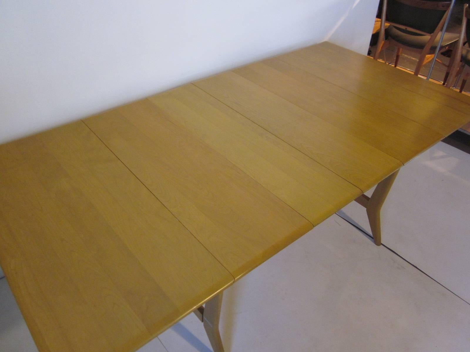 Mid-Century Modern Heywood Mid-Century Harmonic Drop-Leaf Extension Dining Table