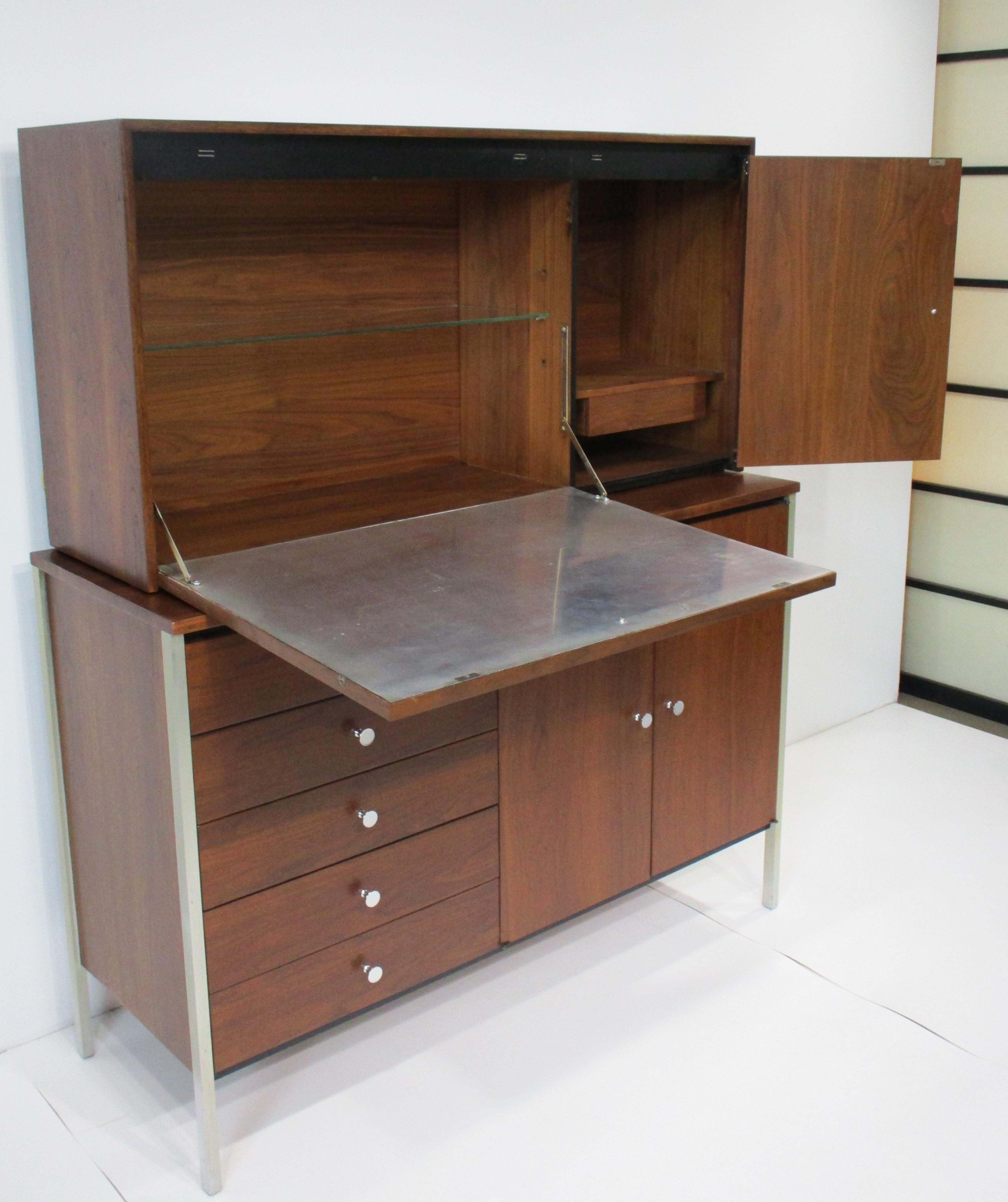 Rare Paul McCobb 2pc. Bar Cabinet by H. Saks & Sons Connoisseur Collection For Sale 1