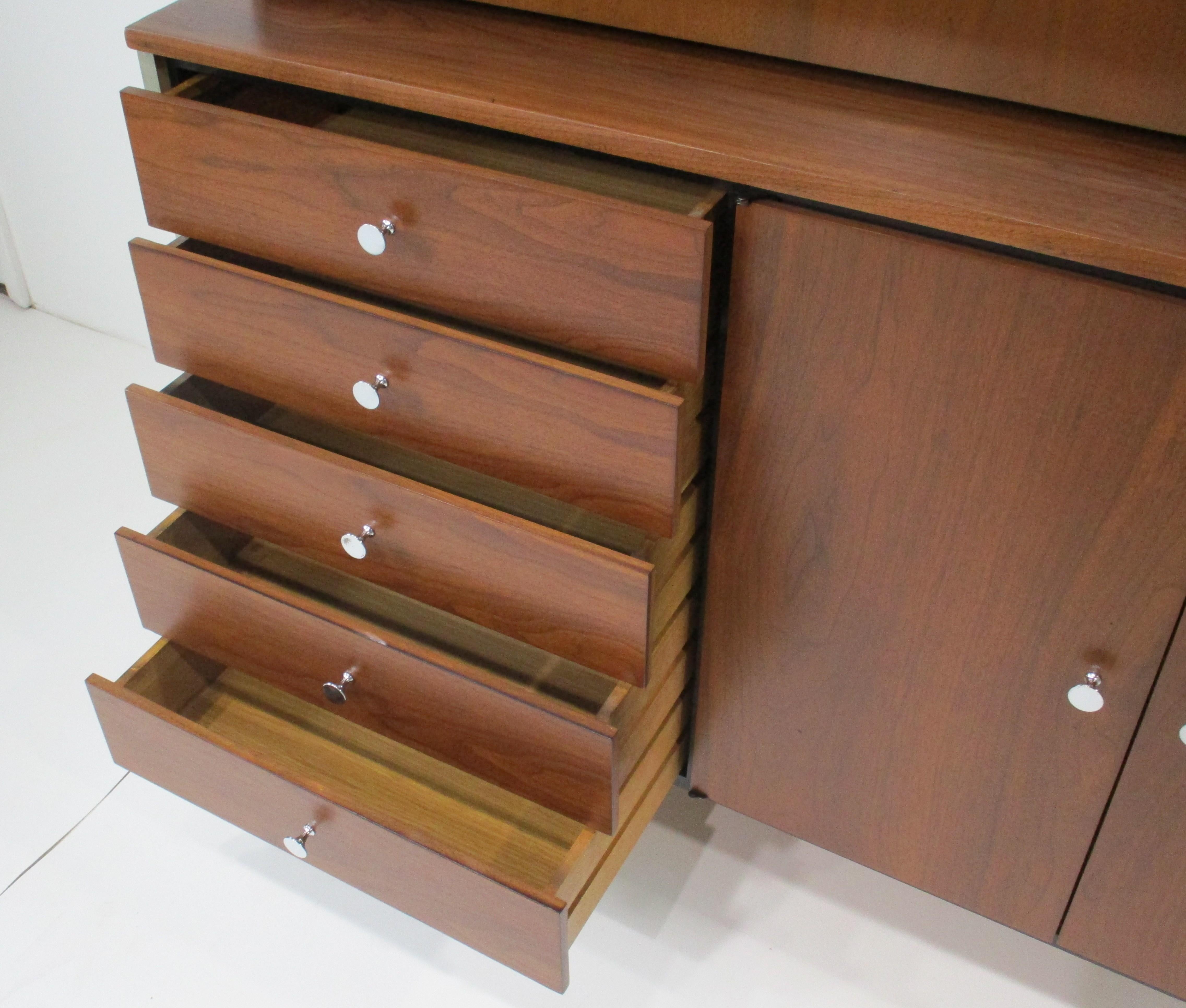 Rare Paul McCobb 2pc. Bar Cabinet by H. Saks & Sons Connoisseur Collection For Sale 5