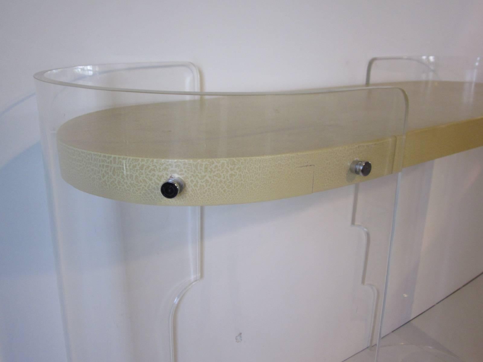 Vladimir Kagan Styled Console Table or Bar In Excellent Condition In Cincinnati, OH