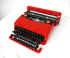 Ettore Sottsass / Macchina da scrivere Valentine, Italia