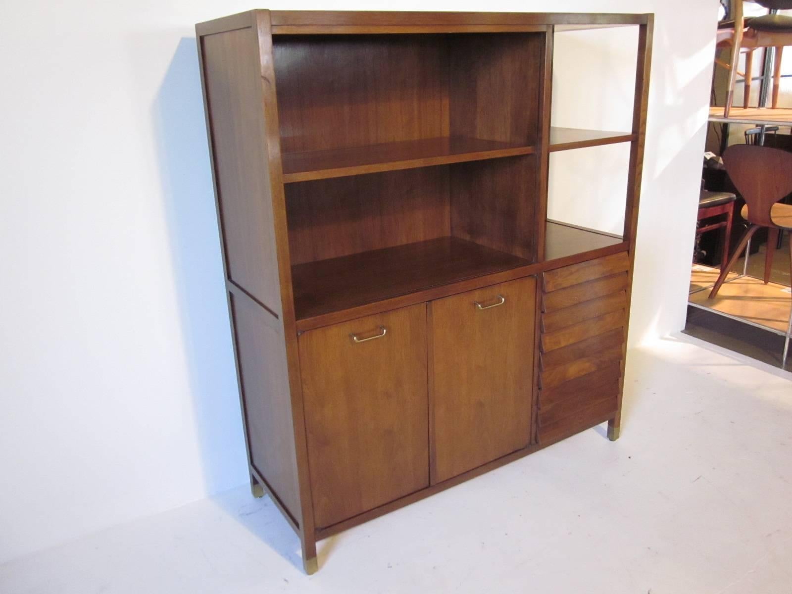 american of martinsville china cabinet