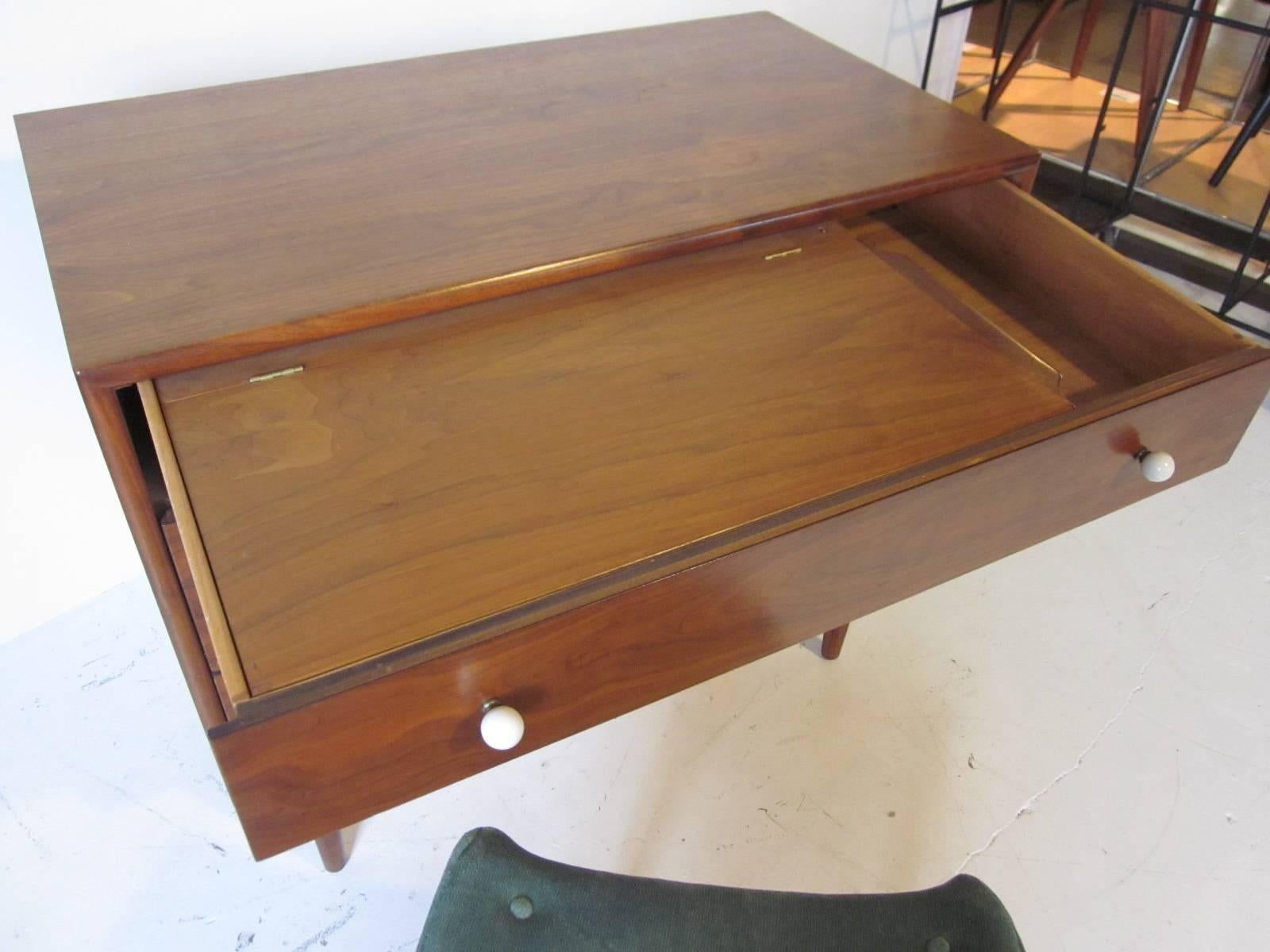 Mid-Century Modern Kip Stewart and Stewart MacDougall Hidden Vanity Chest with Stool for Drexel