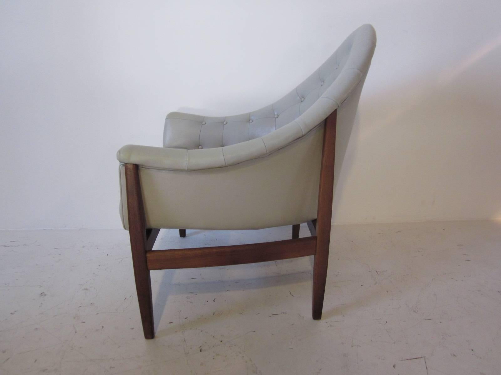 Mid-Century Modern Milo Baughman Tufted Lounge Chair