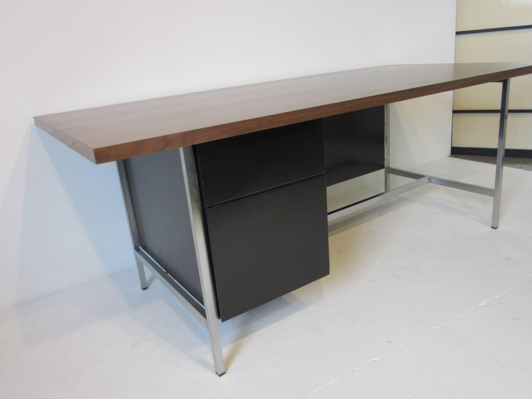 Florence Knoll Executive Desk 1