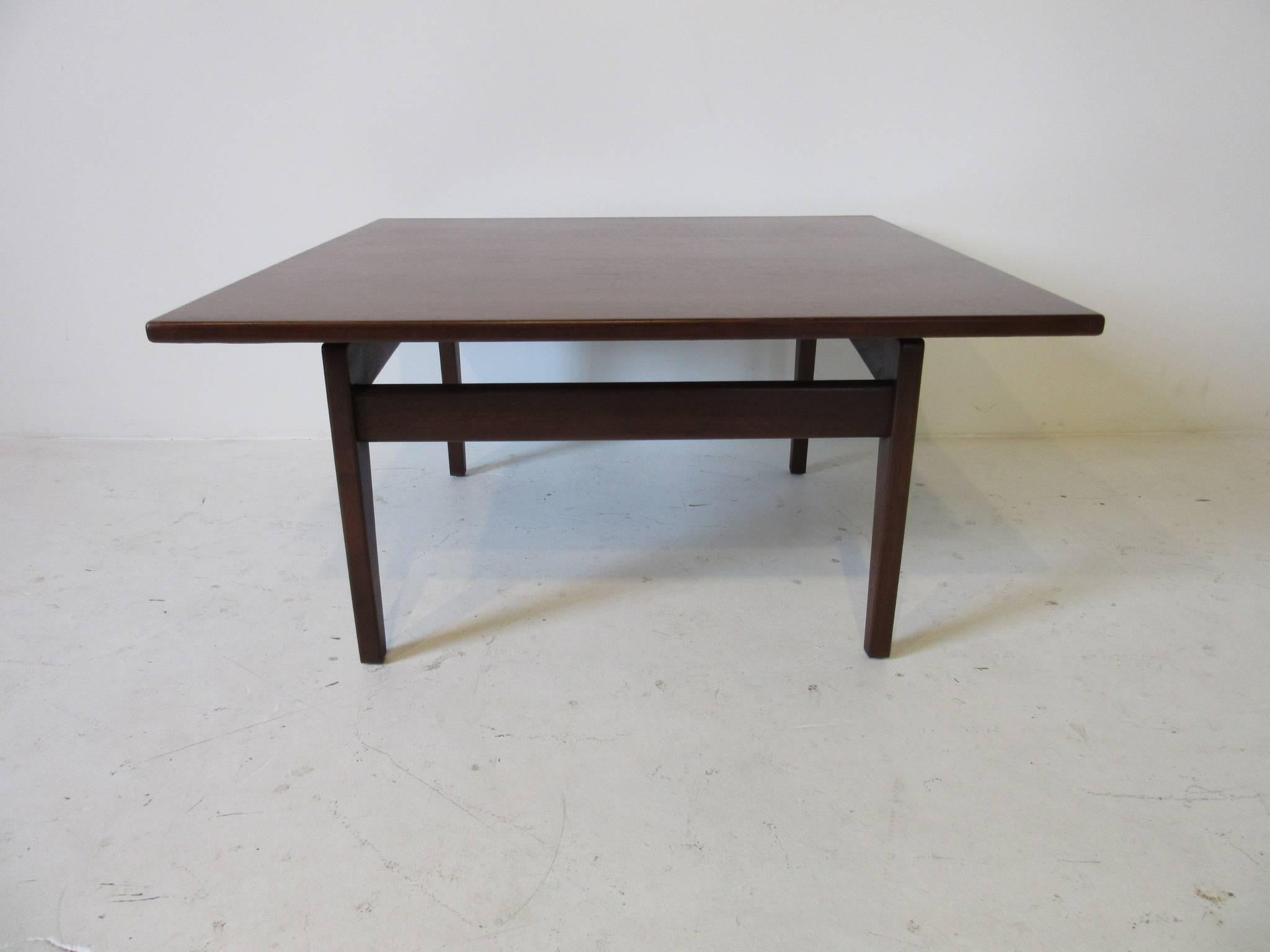 Mid-Century Modern Jens Risom Danish Styled Walnut Coffee Table