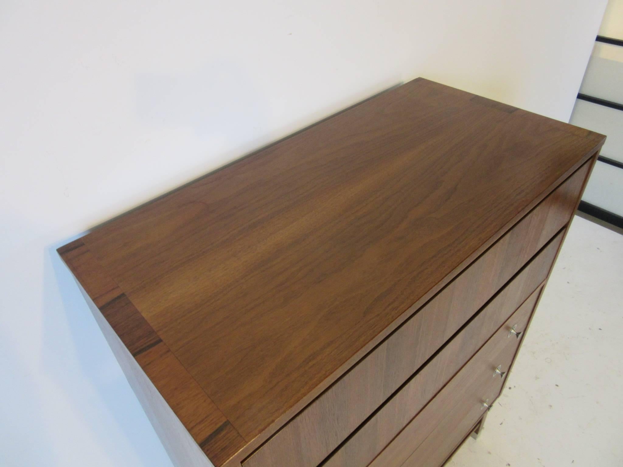 stanley mid century dresser