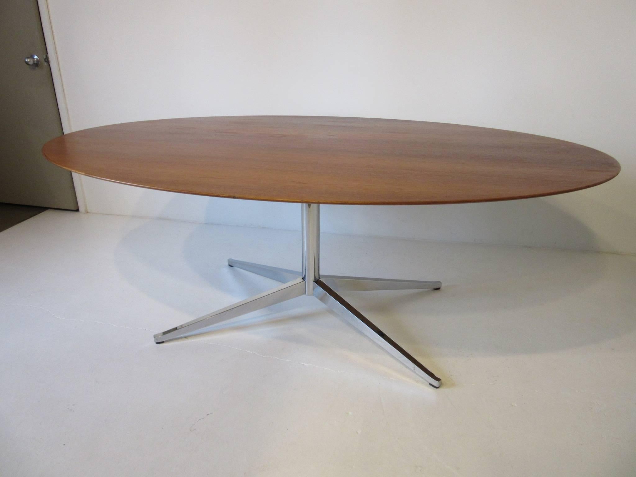 Florence Knoll X Based Walnut Oval Dining or Conference Table 2