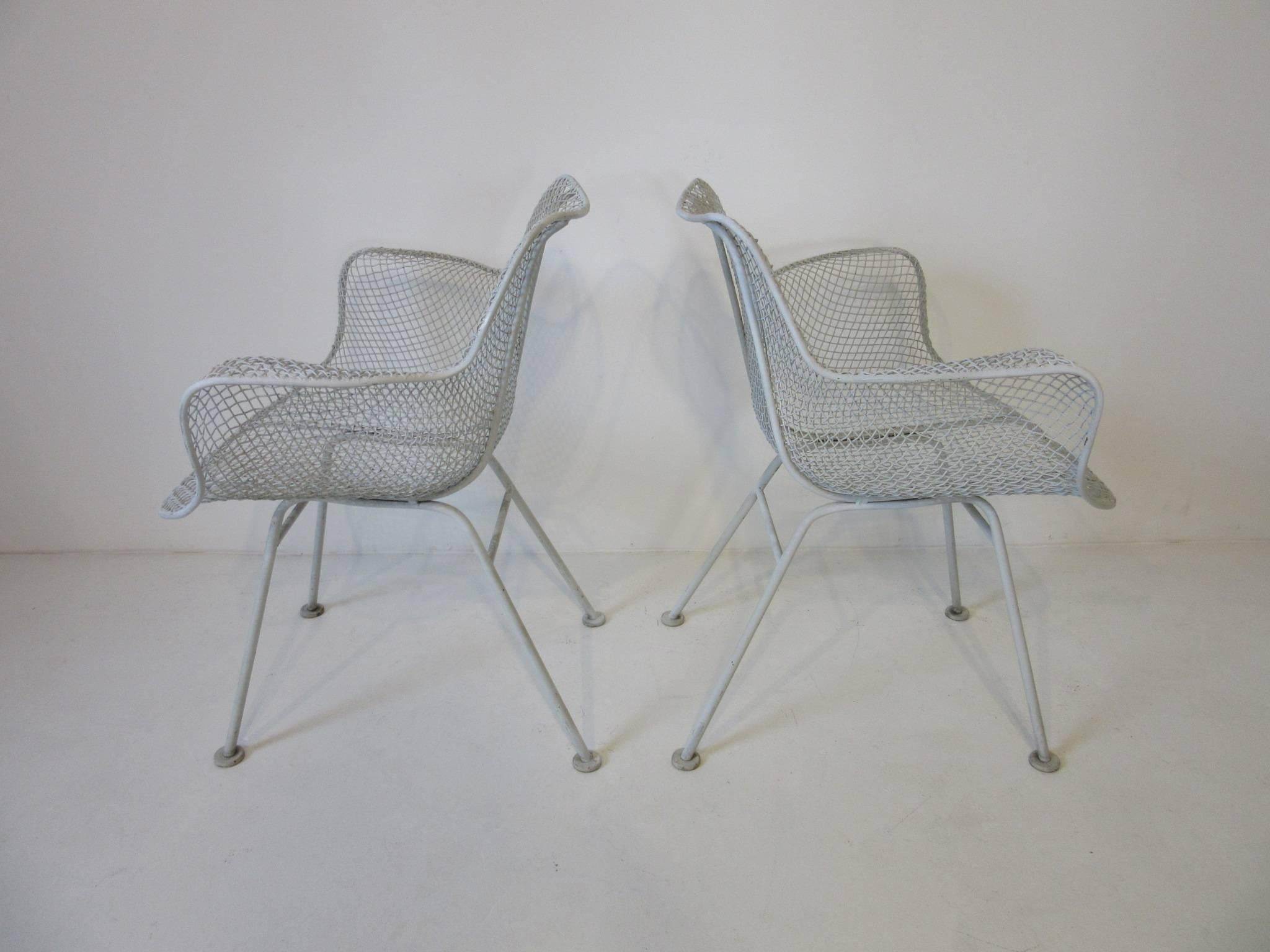 American Russell Woodard Sculptura Welded Wire Armchairs in the Style of Eames